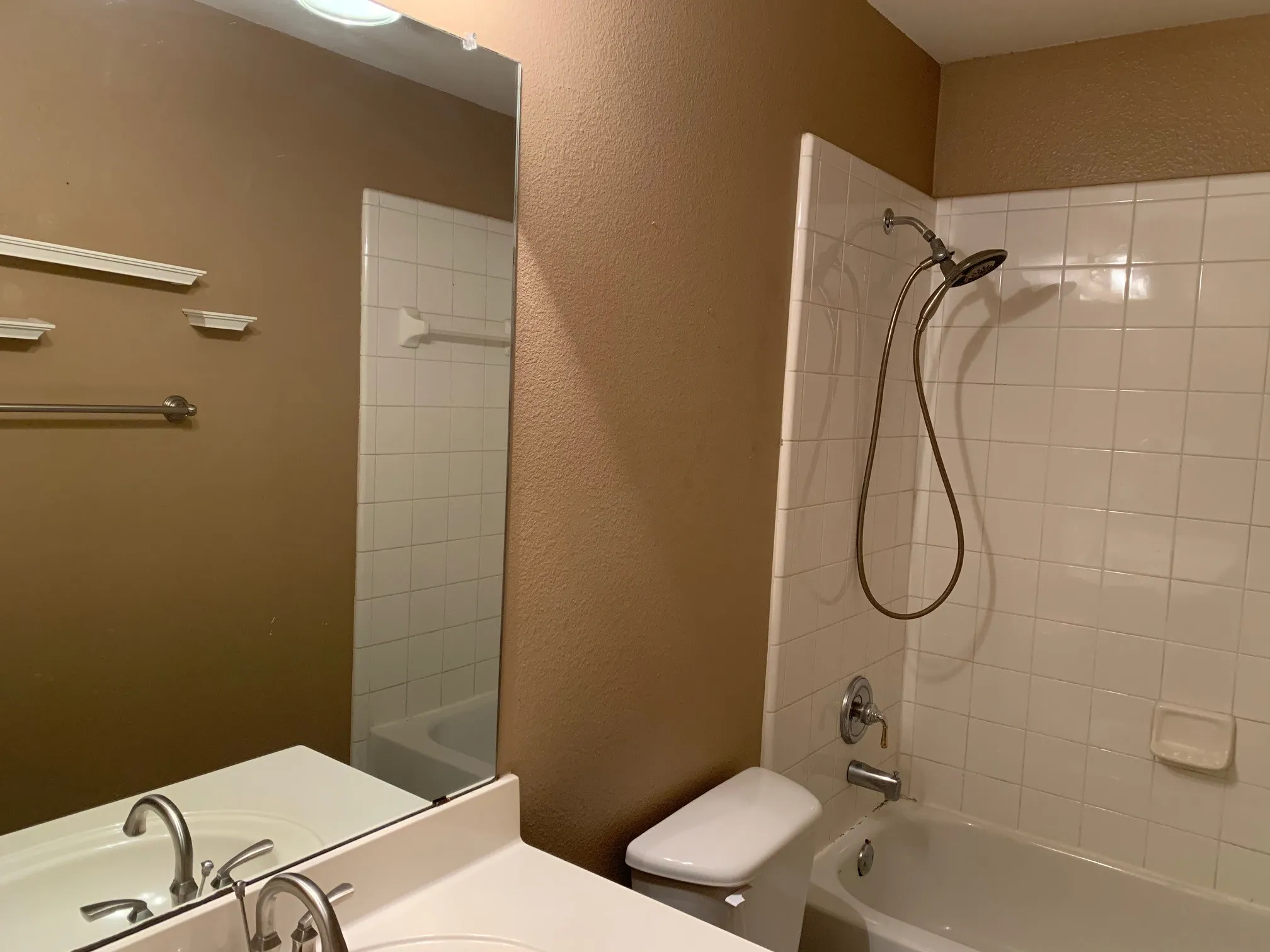 Single Family Residence For Rent in Denton County , 1709 Copper Leaf Drive, Corinth, Texas 76210, 3 Bedroom, 2 Bathroom, 2 Garage spaces, 1,893 Sqft, built in 2000, mls#21285152, Real Estate Agent in Corinth, Homes For Rent in Denton county, Homes For Rent in Corinth, Realtor in Corinth Texas, Real Estate Brokerage Independent Realty Texas, Luminita Cordes Realtor