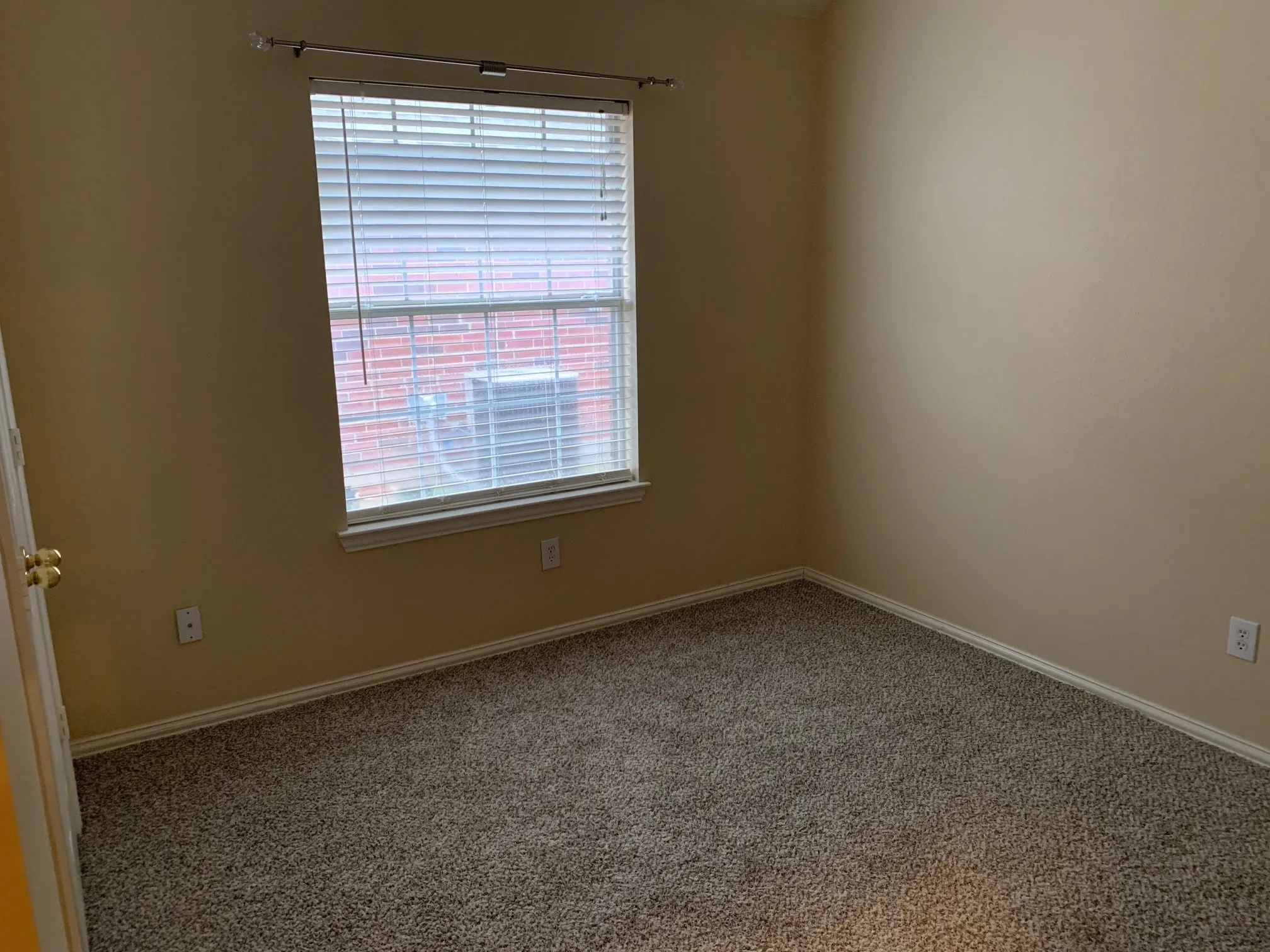 Single Family Residence For Rent in Denton County , 1709 Copper Leaf Drive, Corinth, Texas 76210, 3 Bedroom, 2 Bathroom, 2 Garage spaces, 1,893 Sqft, built in 2000, mls#21285152, Real Estate Agent in Corinth, Homes For Rent in Denton county, Homes For Rent in Corinth, Realtor in Corinth Texas, Real Estate Brokerage Independent Realty Texas, Luminita Cordes Realtor