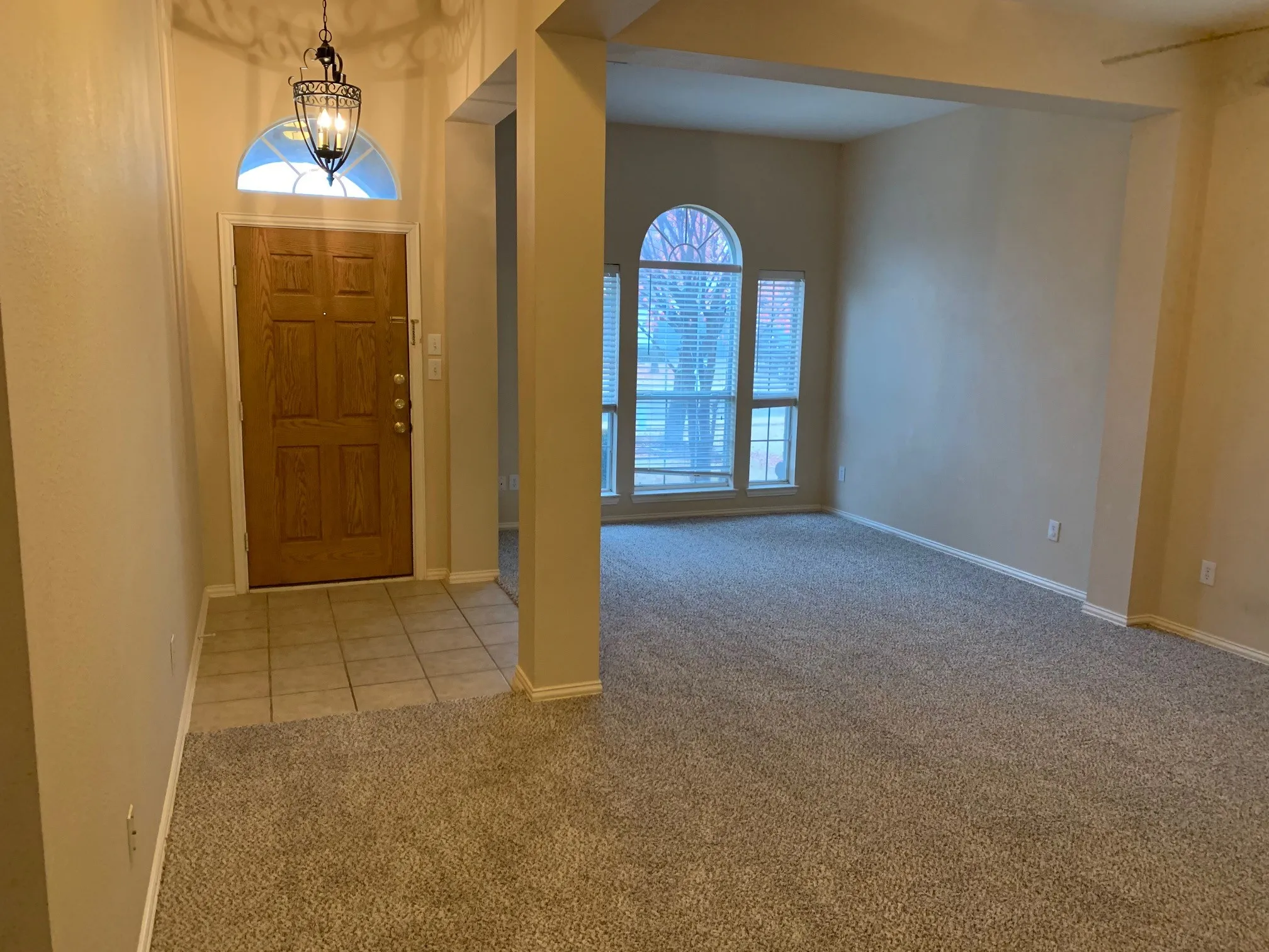 Single Family Residence For Rent in Denton County , 1709 Copper Leaf Drive, Corinth, Texas 76210, 3 Bedroom, 2 Bathroom, 2 Garage spaces, 1,893 Sqft, built in 2000, mls#21285152, Real Estate Agent in Corinth, Homes For Rent in Denton county, Homes For Rent in Corinth, Realtor in Corinth Texas, Real Estate Brokerage Independent Realty Texas, Luminita Cordes Realtor