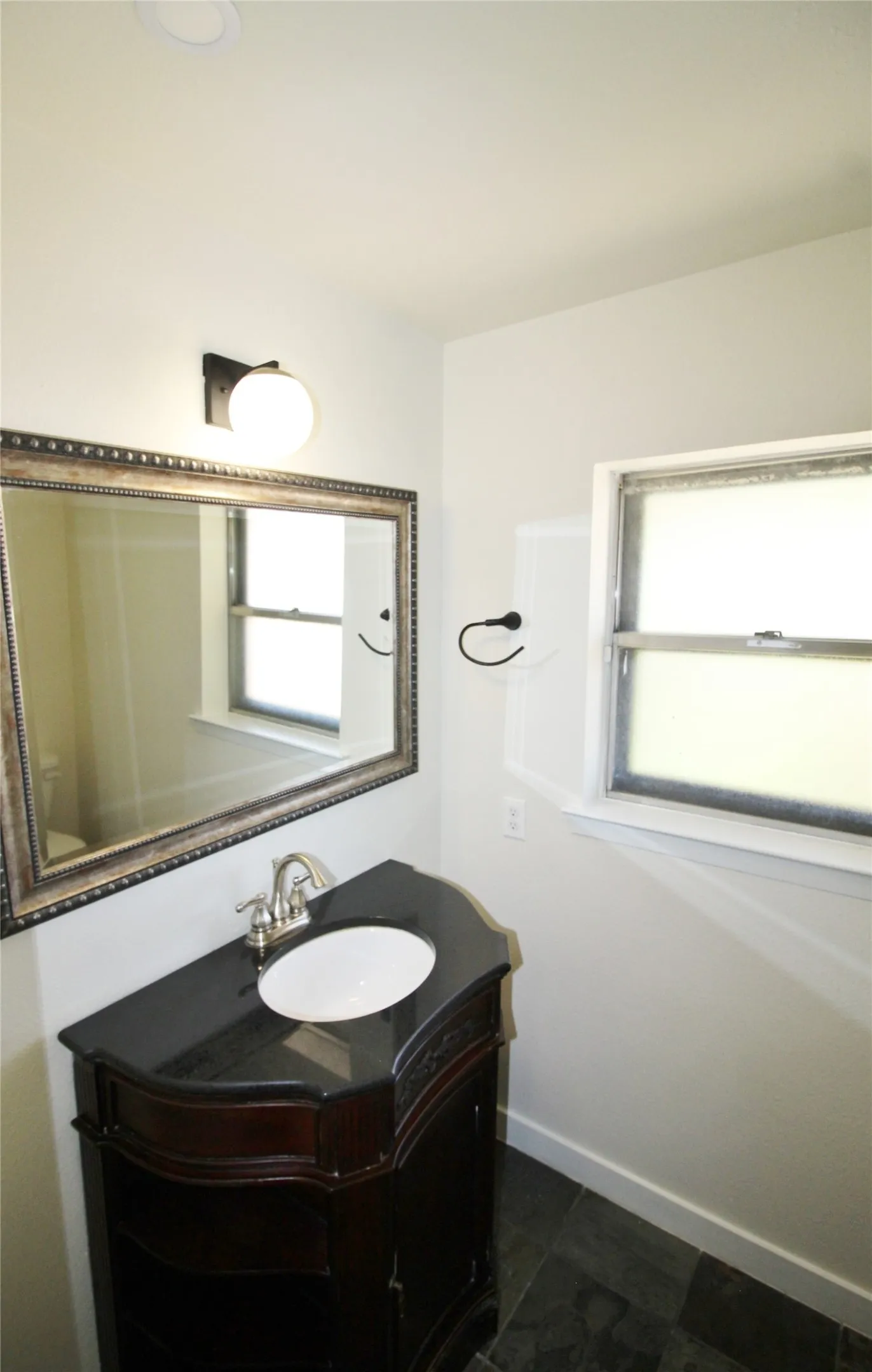 Single Family Residence For Rent in Dallas County , 822 Via Valencia, Mesquite, Texas 75150, 3 Bedroom, 3 Bathroom, 2 Garage spaces, 1,820 Sqft, built in 1973, mls#21287612, Real Estate Agent in Mesquite, Homes For Rent in Dallas county, Homes For Rent in Mesquite, Realtor in Mesquite Texas, Real Estate Brokerage Independent Realty Texas, Luminita Cordes Realtor