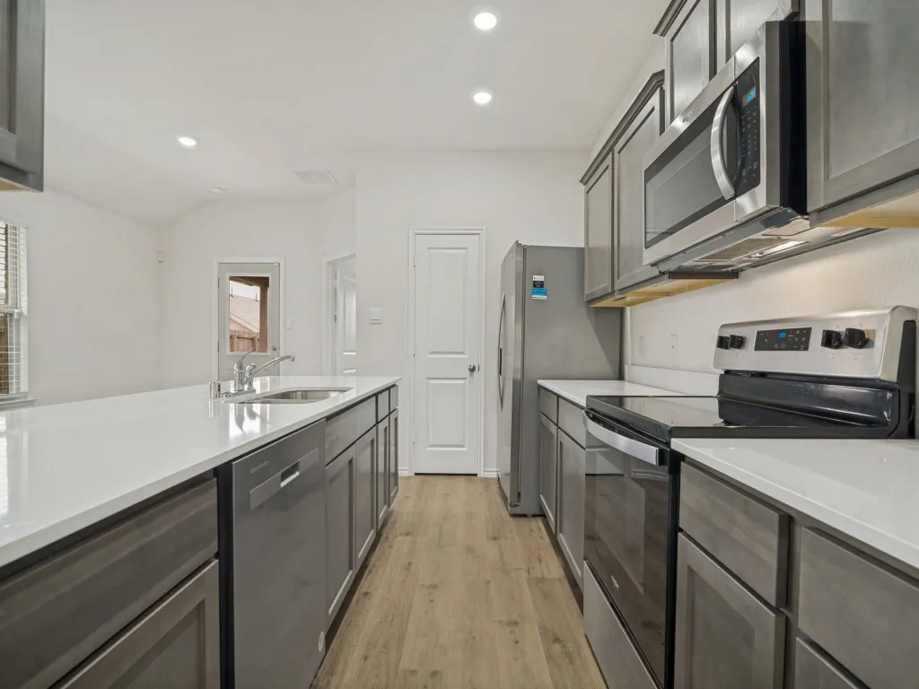 Single Family Residence For Sale in Hunt County , 911 Corral Street, Royse City, Texas 75189, 3 Bedroom, 2 Bathroom, 2 Garage spaces, 1,259 Sqft, built in 2024, mls#21287638, Real Estate Agent in Royse City, Homes For Sale in Hunt county, Homes For Sale in Royse City, Realtor in Royse City Texas, Real Estate Brokerage Independent Realty Texas, Luminita Cordes Realtor