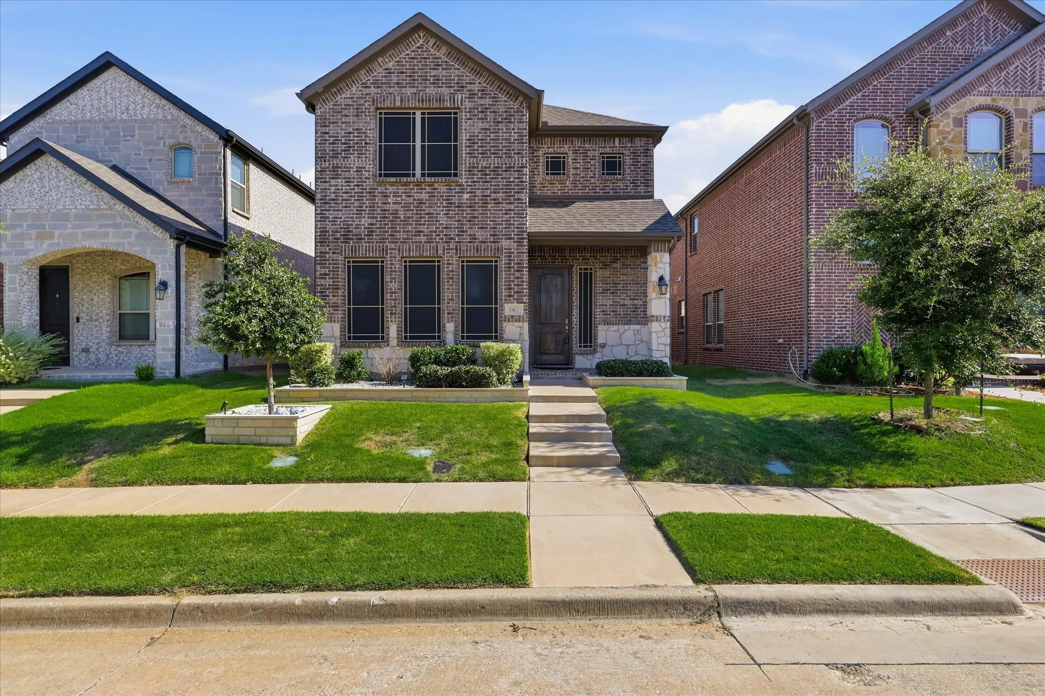 Single Family Residence For Sale in Denton County , 163 Mccartt Drive, Lewisville, Texas 75067, 4 Bedroom, 3 Bathroom, 2 Garage spaces, 3,005 Sqft, built in 2021, mls#21286978, Real Estate Agent in Lewisville, Homes For Sale in Denton county, Homes For Sale in Lewisville, Realtor in Lewisville Texas, Real Estate Brokerage Independent Realty Texas, Luminita Cordes Realtor