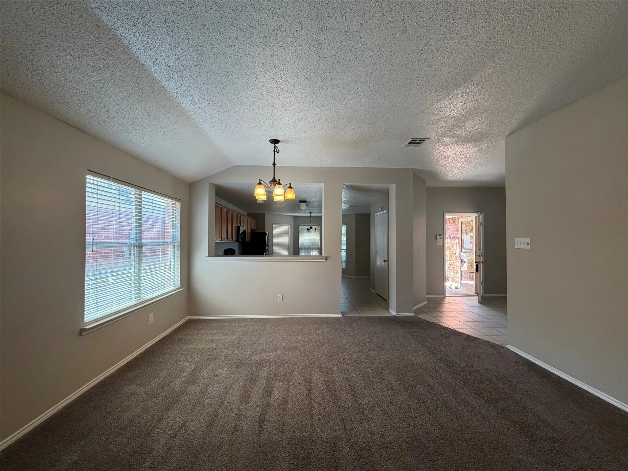 Single Family Residence For Rent in Collin County , 1012 Margaret Drive, Mc Kinney, Texas 75071, 3 Bedroom, 2 Bathroom, 2 Garage spaces, 1,815 Sqft, built in 2003, mls#21287685, Real Estate Agent in Mc Kinney, Homes For Rent in Collin county, Homes For Rent in Mc Kinney, Realtor in Mc Kinney Texas, Real Estate Brokerage Independent Realty Texas, Luminita Cordes Realtor
