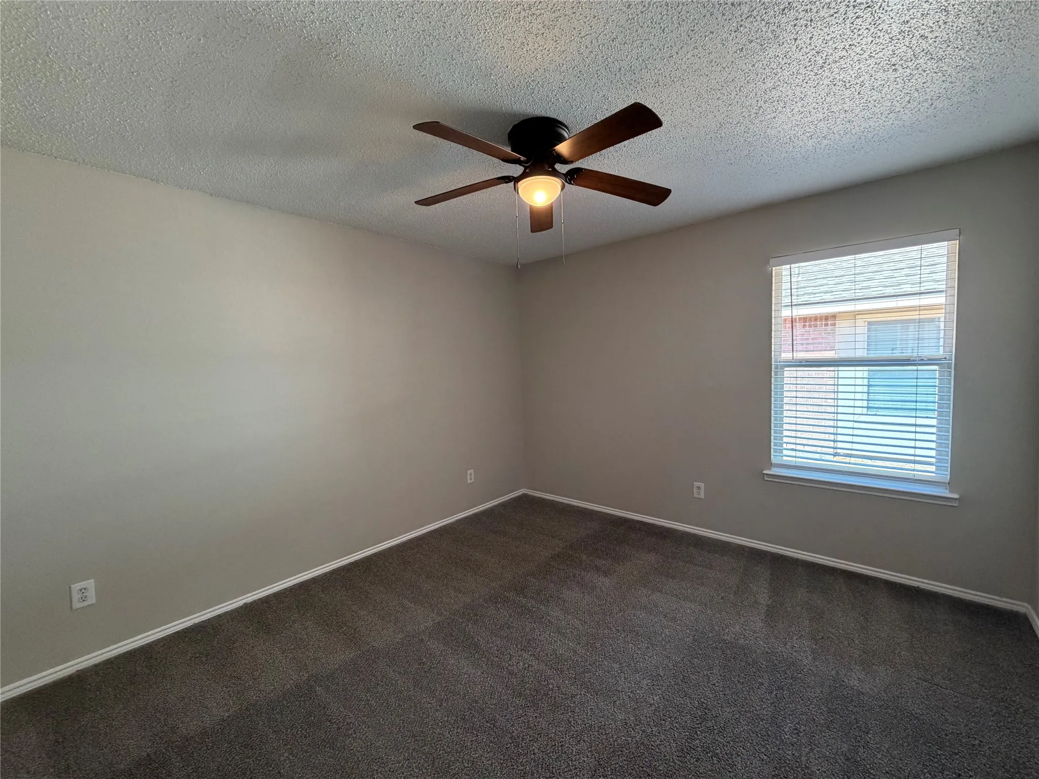 Single Family Residence For Rent in Collin County , 1012 Margaret Drive, Mc Kinney, Texas 75071, 3 Bedroom, 2 Bathroom, 2 Garage spaces, 1,815 Sqft, built in 2003, mls#21287685, Real Estate Agent in Mc Kinney, Homes For Rent in Collin county, Homes For Rent in Mc Kinney, Realtor in Mc Kinney Texas, Real Estate Brokerage Independent Realty Texas, Luminita Cordes Realtor
