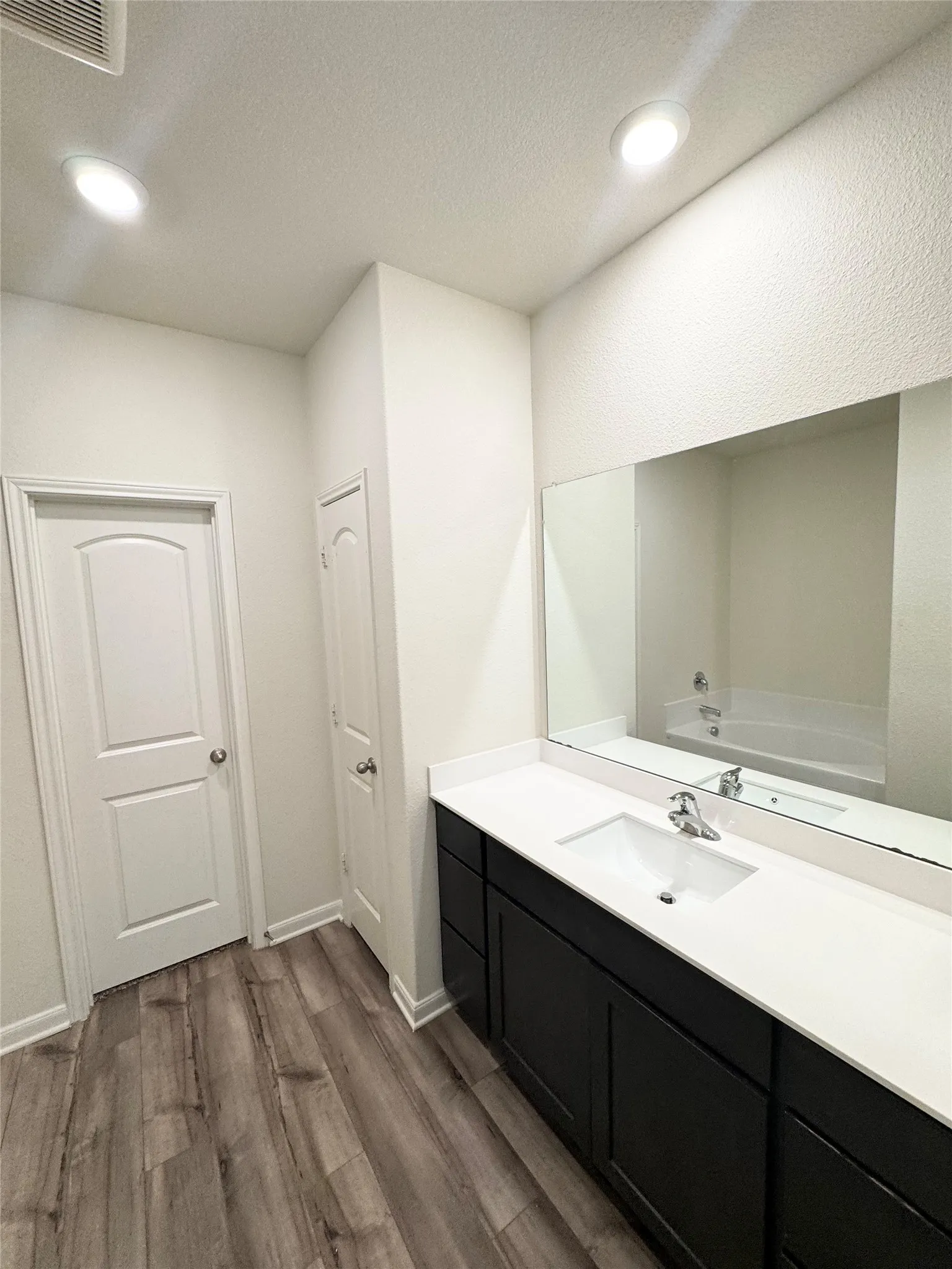 Single Family Residence For Rent in Dallas County , 752 Saratoga Drive, Seagoville, Texas 75159, 4 Bedroom, 3 Bathroom, 2 Garage spaces, 2,209 Sqft, built in 2022, mls#21287498, Real Estate Agent in Seagoville, Homes For Rent in Dallas county, Homes For Rent in Seagoville, Realtor in Seagoville Texas, Real Estate Brokerage Independent Realty Texas, Luminita Cordes Realtor