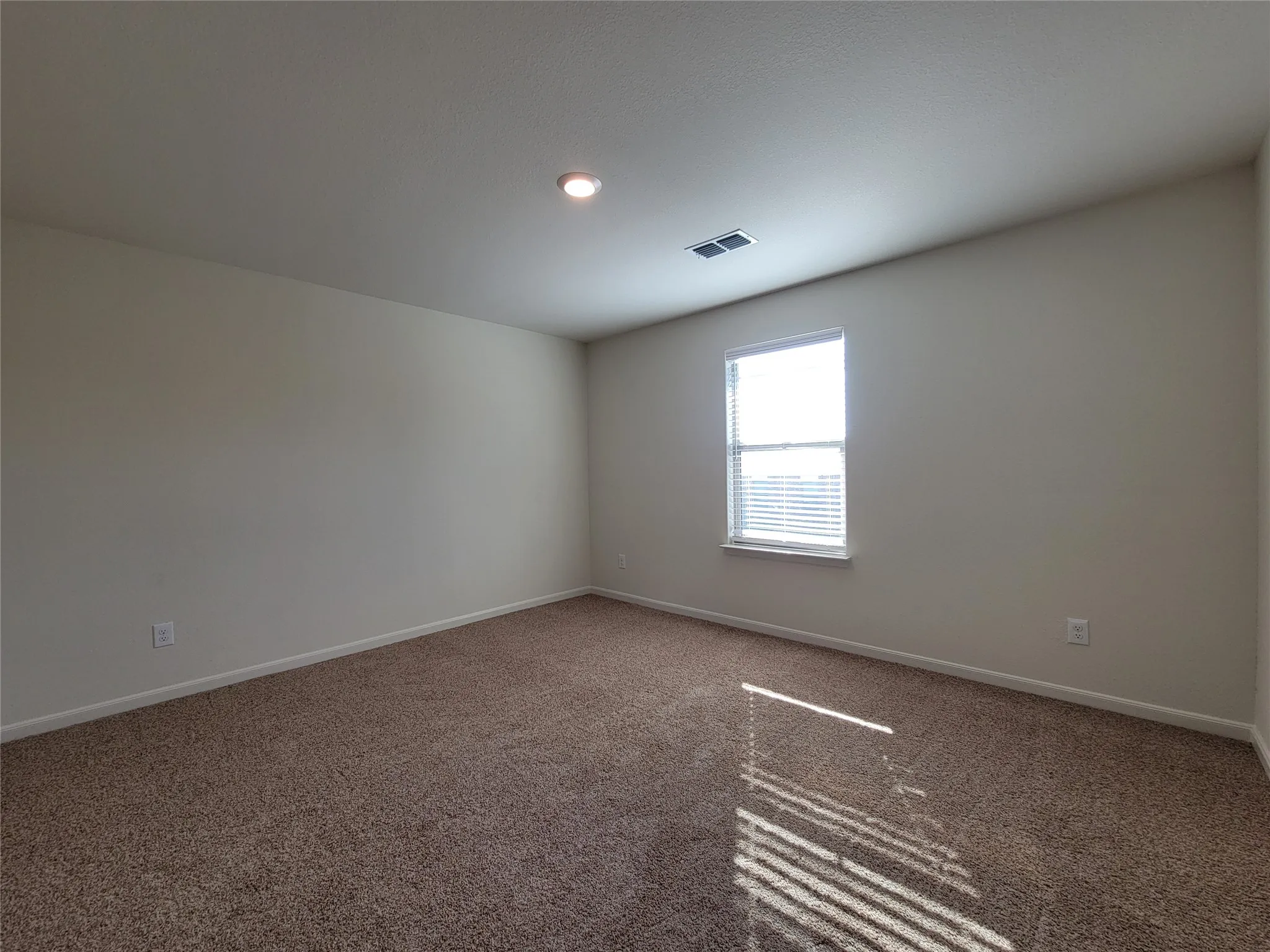 Single Family Residence For Rent in Dallas County , 752 Saratoga Drive, Seagoville, Texas 75159, 4 Bedroom, 3 Bathroom, 2 Garage spaces, 2,209 Sqft, built in 2022, mls#21287498, Real Estate Agent in Seagoville, Homes For Rent in Dallas county, Homes For Rent in Seagoville, Realtor in Seagoville Texas, Real Estate Brokerage Independent Realty Texas, Luminita Cordes Realtor