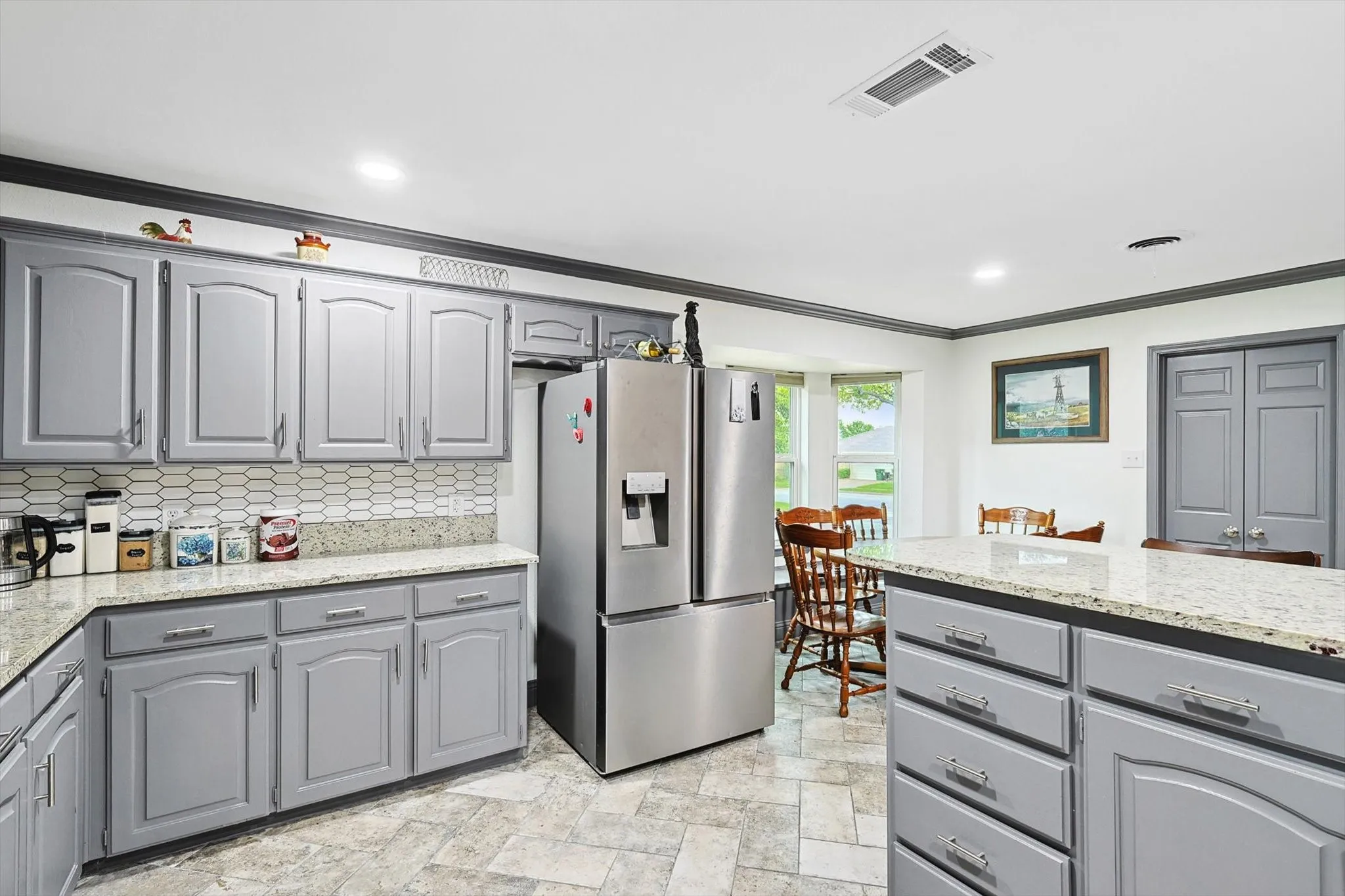 Single Family Residence For Sale in Tarrant County , 6837 Starnes Road, North Richland Hills, Texas 76182, 3 Bedroom, 2 Bathroom, 2 Garage spaces, 1,708 Sqft, built in 1980, Price $365,000, mls#21287242, Real Estate Agent in North Richland Hills, Homes For Sale in Tarrant county, Homes For Sale in North Richland Hills, Realtor in North Richland Hills Texas, Real Estate Brokerage Independent Realty Texas, Luminita Cordes Realtor