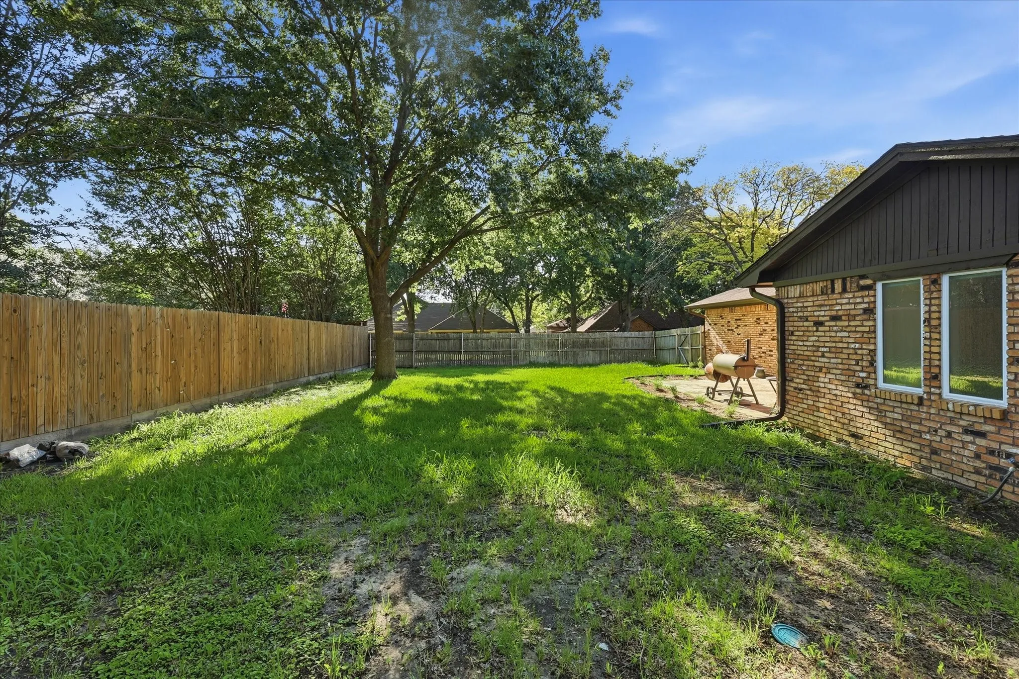 Single Family Residence For Sale in Tarrant County , 6837 Starnes Road, North Richland Hills, Texas 76182, 3 Bedroom, 2 Bathroom, 2 Garage spaces, 1,708 Sqft, built in 1980, Price $365,000, mls#21287242, Real Estate Agent in North Richland Hills, Homes For Sale in Tarrant county, Homes For Sale in North Richland Hills, Realtor in North Richland Hills Texas, Real Estate Brokerage Independent Realty Texas, Luminita Cordes Realtor