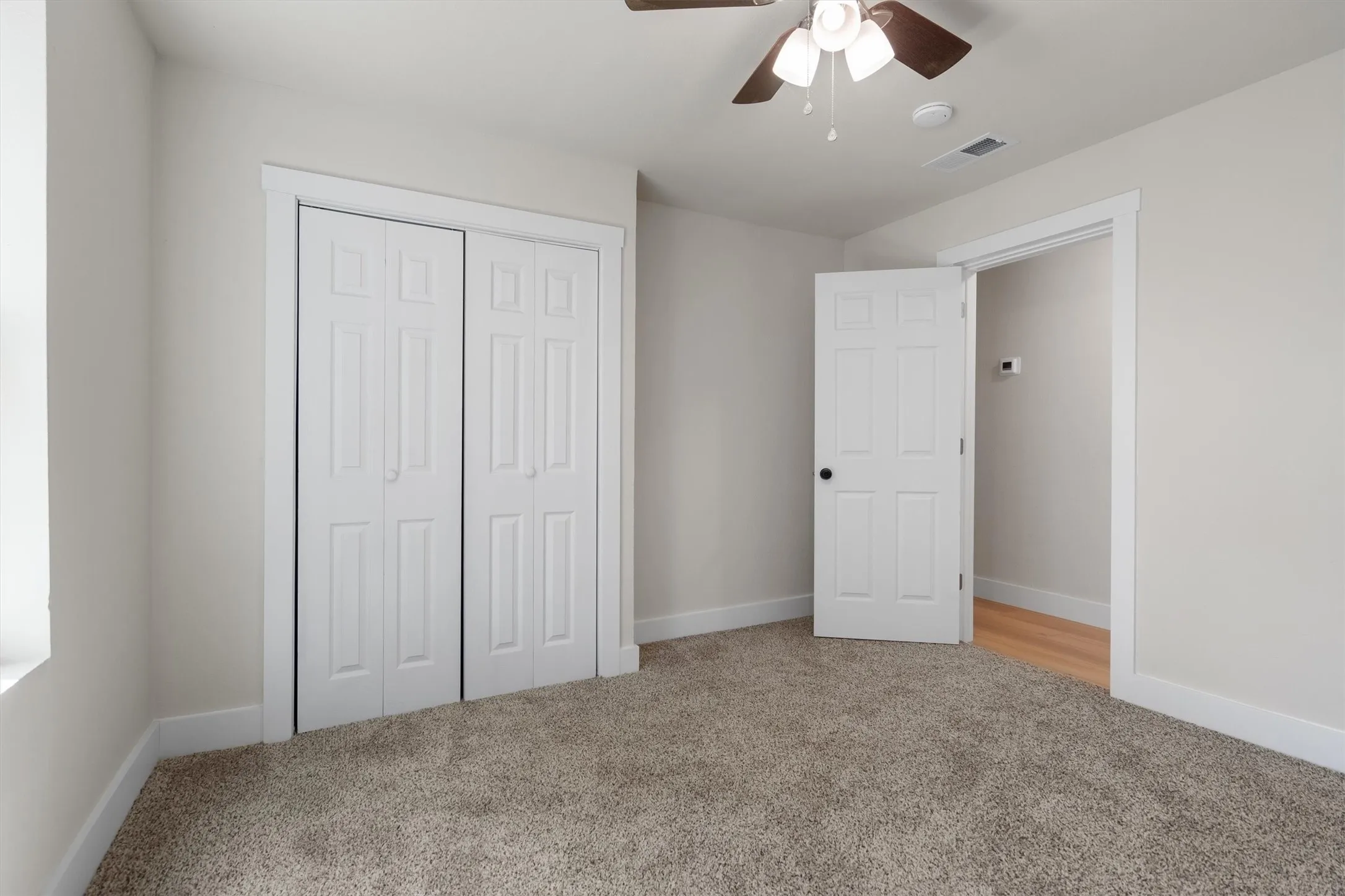 Single Family Residence For Sale in Denton County , 112 Inman Street, Denton, Texas 76205, 3 Bedroom, 2 Bathroom, Garage spaces, 1,520 Sqft, built in 1950, Price $299,900, mls#21283160, Real Estate Agent in Denton, Homes For Sale in Denton county, Homes For Sale in Denton, Realtor in Denton Texas, Real Estate Brokerage Independent Realty Texas, Luminita Cordes Realtor