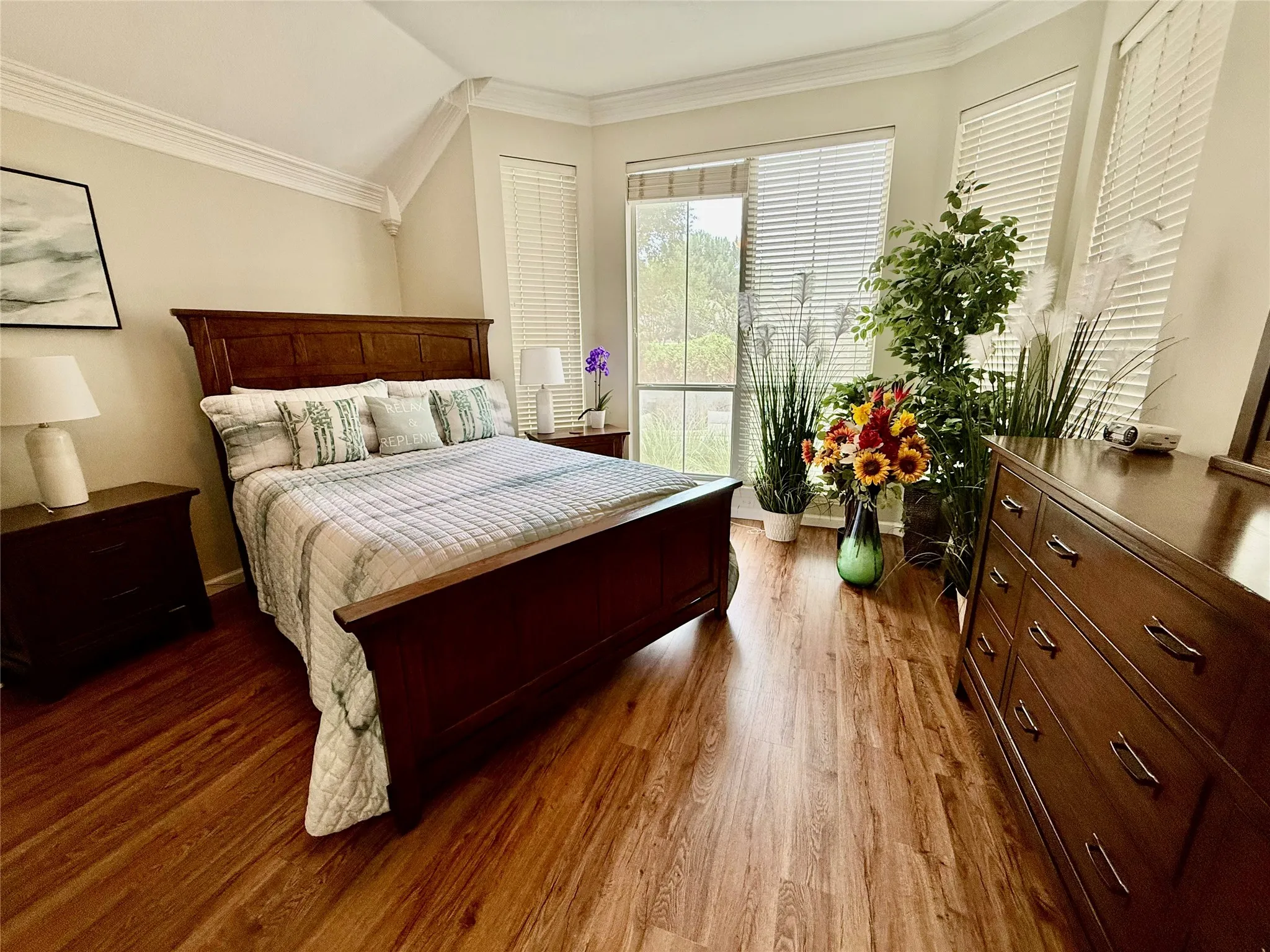 Single Family Residence For Sale in Tarrant County , 3516 Stone Creek Court, Fort Worth, Texas 76137, 3 Bedroom, 2 Bathroom, 2 Garage spaces, 2,004 Sqft, built in 1995, mls#21287487, Real Estate Agent in Fort Worth, Homes For Sale in Tarrant county, Homes For Sale in Fort Worth, Realtor in Fort Worth Texas, Real Estate Brokerage Independent Realty Texas, Luminita Cordes Realtor
