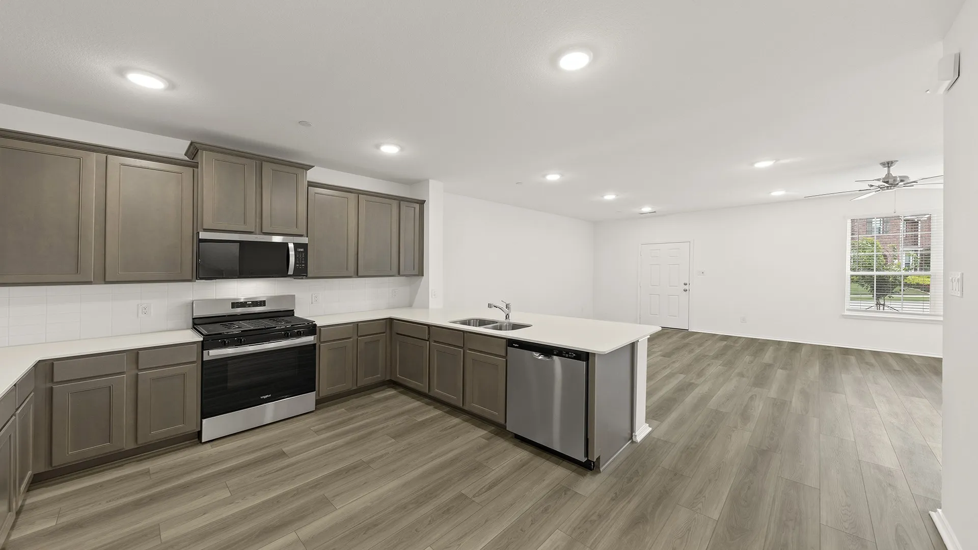 10. 1894 Indigo - Kitchen (4)