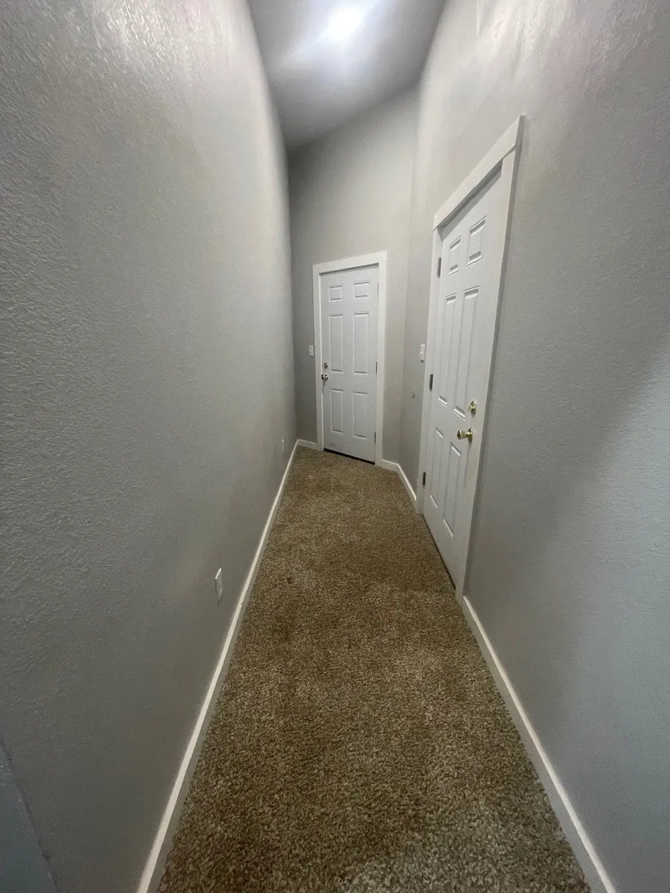 Single Family Residence For Sale in Fannin County , 320 W 6th Street, Bonham, Texas 75418, 5 Bedroom, 2 Bathroom, 1 Garage spaces, 1,495 Sqft, built in 1880, mls#21287806, Real Estate Agent in Bonham, Homes For Sale in Fannin county, Homes For Sale in Bonham, Realtor in Bonham Texas, Real Estate Brokerage Independent Realty Texas, Luminita Cordes Realtor