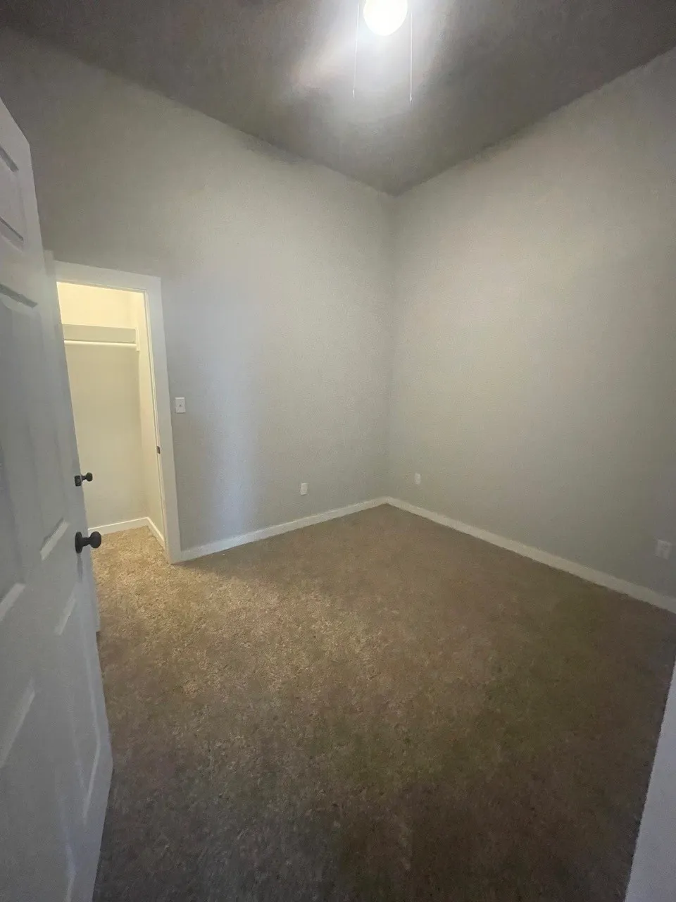 Single Family Residence For Sale in Fannin County , 320 W 6th Street, Bonham, Texas 75418, 5 Bedroom, 2 Bathroom, 1 Garage spaces, 1,495 Sqft, built in 1880, mls#21287806, Real Estate Agent in Bonham, Homes For Sale in Fannin county, Homes For Sale in Bonham, Realtor in Bonham Texas, Real Estate Brokerage Independent Realty Texas, Luminita Cordes Realtor