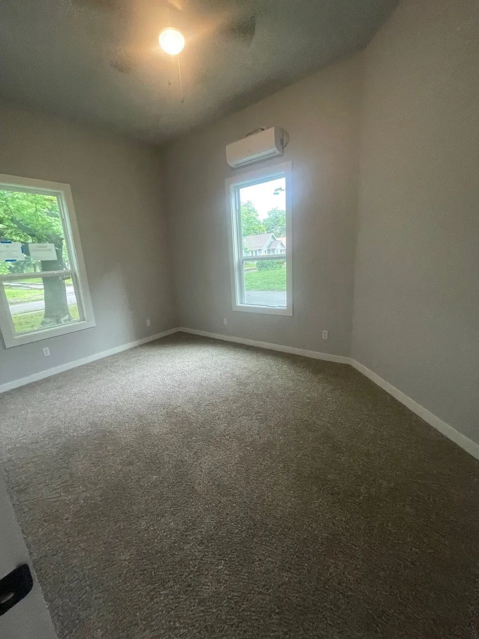 Single Family Residence For Sale in Fannin County , 320 W 6th Street, Bonham, Texas 75418, 5 Bedroom, 2 Bathroom, 1 Garage spaces, 1,495 Sqft, built in 1880, mls#21287806, Real Estate Agent in Bonham, Homes For Sale in Fannin county, Homes For Sale in Bonham, Realtor in Bonham Texas, Real Estate Brokerage Independent Realty Texas, Luminita Cordes Realtor
