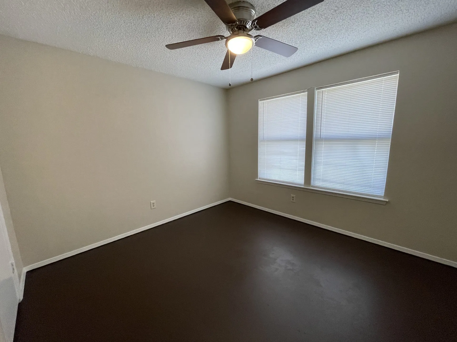 Duplex For Rent in Tarrant County , 2508 Lido Lane, Arlington, Texas 76015, 2 Bedroom, 2 Bathroom, Garage spaces, 1,019 Sqft, built in 1982, mls#21287805, Real Estate Agent in Arlington, Homes For Rent in Tarrant county, Homes For Rent in Arlington, Realtor in Arlington Texas, Real Estate Brokerage Independent Realty Texas, Luminita Cordes Realtor