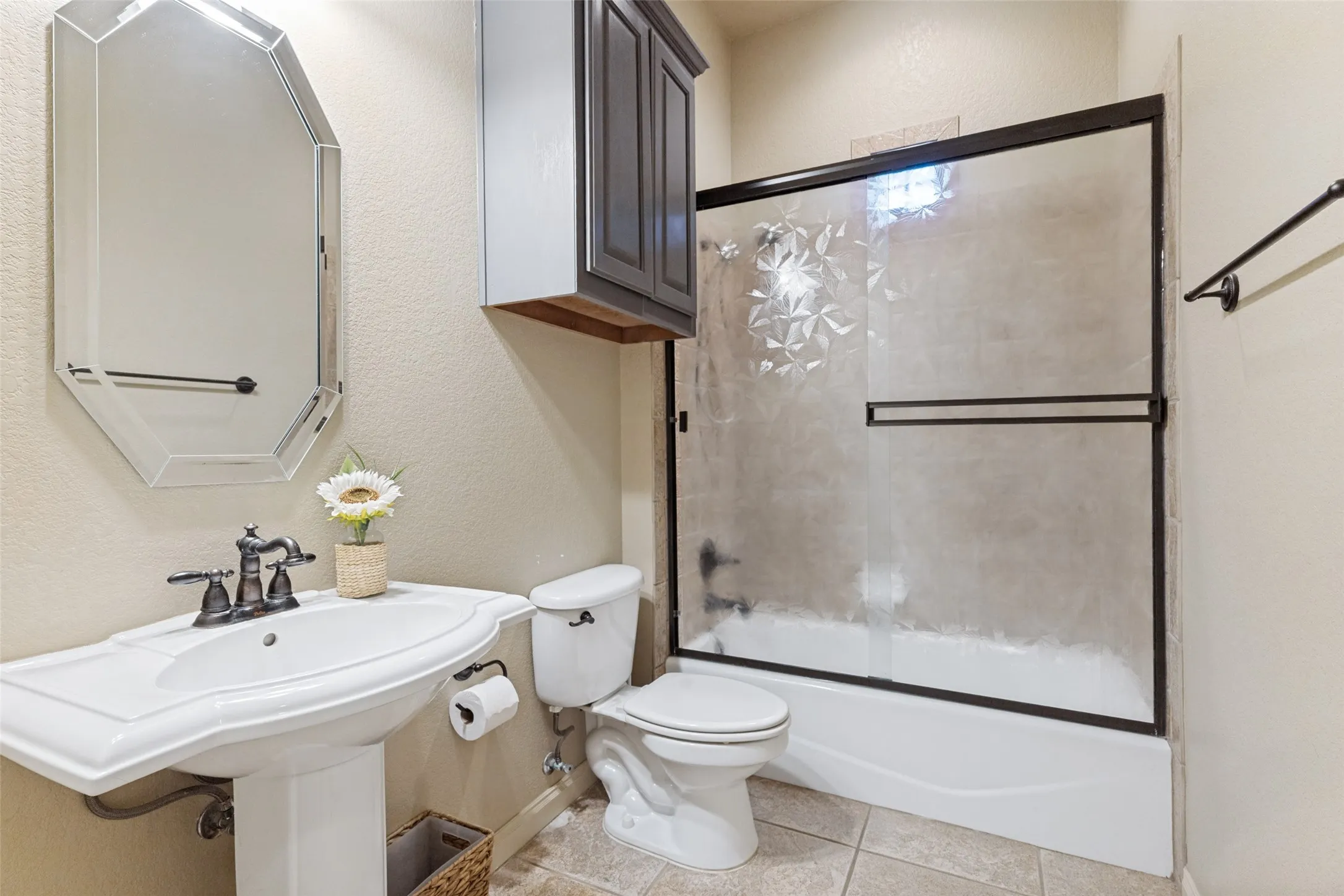 Single Family Residence For Sale in Parker County , 114 Southwest Drive, Aledo, Texas 76008, 4 Bedroom, 4 Bathroom, 3 Garage spaces, 3,492 Sqft, built in 2003, mls#21285638, Real Estate Agent in Aledo, Homes For Sale in Parker county, Homes For Sale in Aledo, Realtor in Aledo Texas, Real Estate Brokerage Independent Realty Texas, Luminita Cordes Realtor
