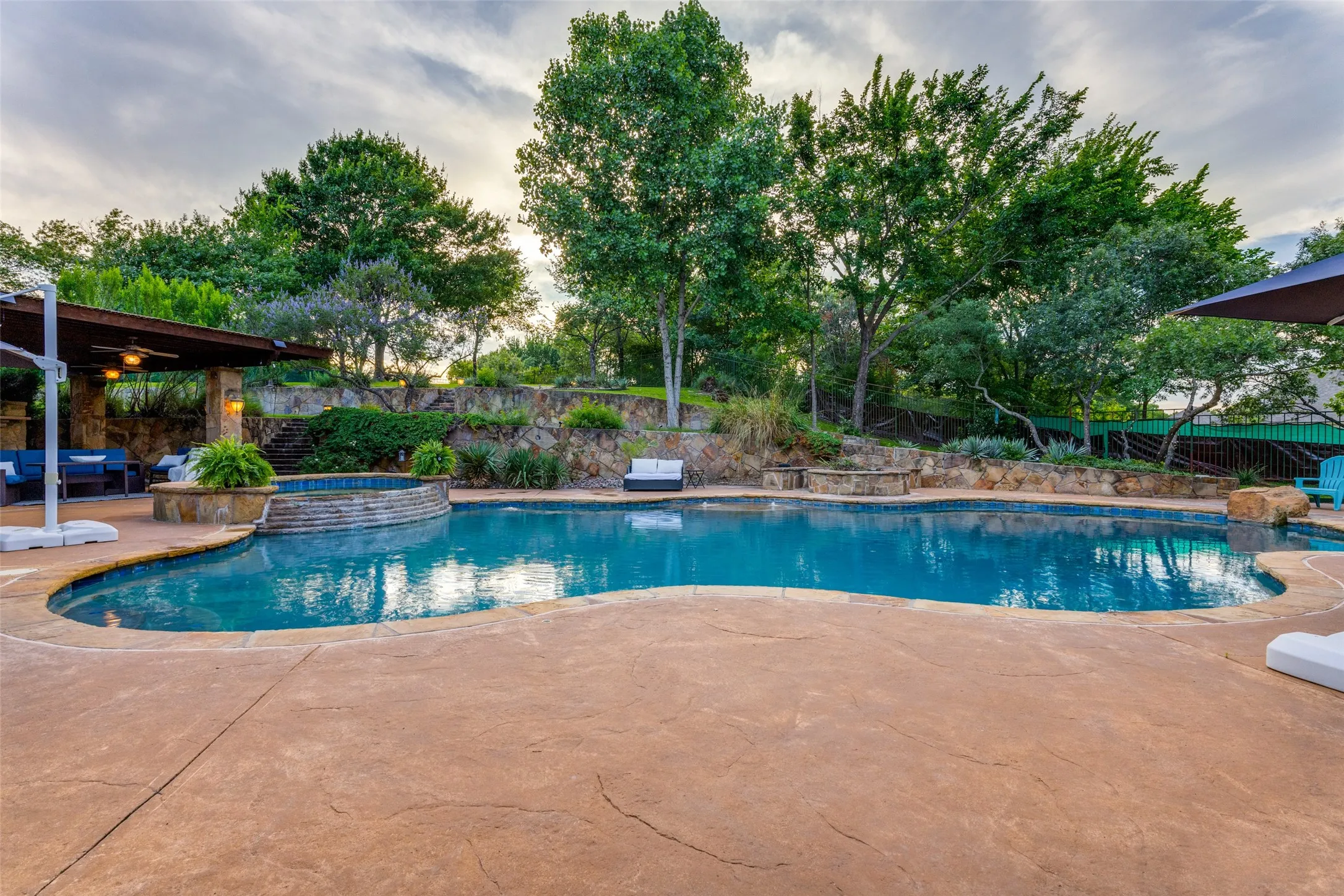 Single Family Residence For Sale in Parker County , 114 Southwest Drive, Aledo, Texas 76008, 4 Bedroom, 4 Bathroom, 3 Garage spaces, 3,492 Sqft, built in 2003, mls#21285638, Real Estate Agent in Aledo, Homes For Sale in Parker county, Homes For Sale in Aledo, Realtor in Aledo Texas, Real Estate Brokerage Independent Realty Texas, Luminita Cordes Realtor