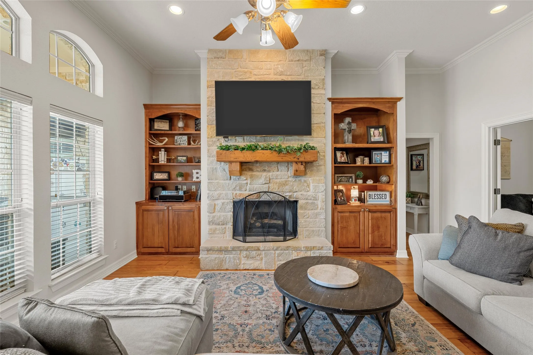 Single Family Residence For Sale in Mc Lennan County , 230 Hali Brooke Drive, China Spring, Texas 76633, 4 Bedroom, 4 Bathroom, 3 Garage spaces, 2,716 Sqft, built in 2006, mls#21287637, Real Estate Agent in China Spring, Homes For Sale in Mc Lennan county, Homes For Sale in China Spring, Realtor in China Spring Texas, Real Estate Brokerage Independent Realty Texas, Luminita Cordes Realtor