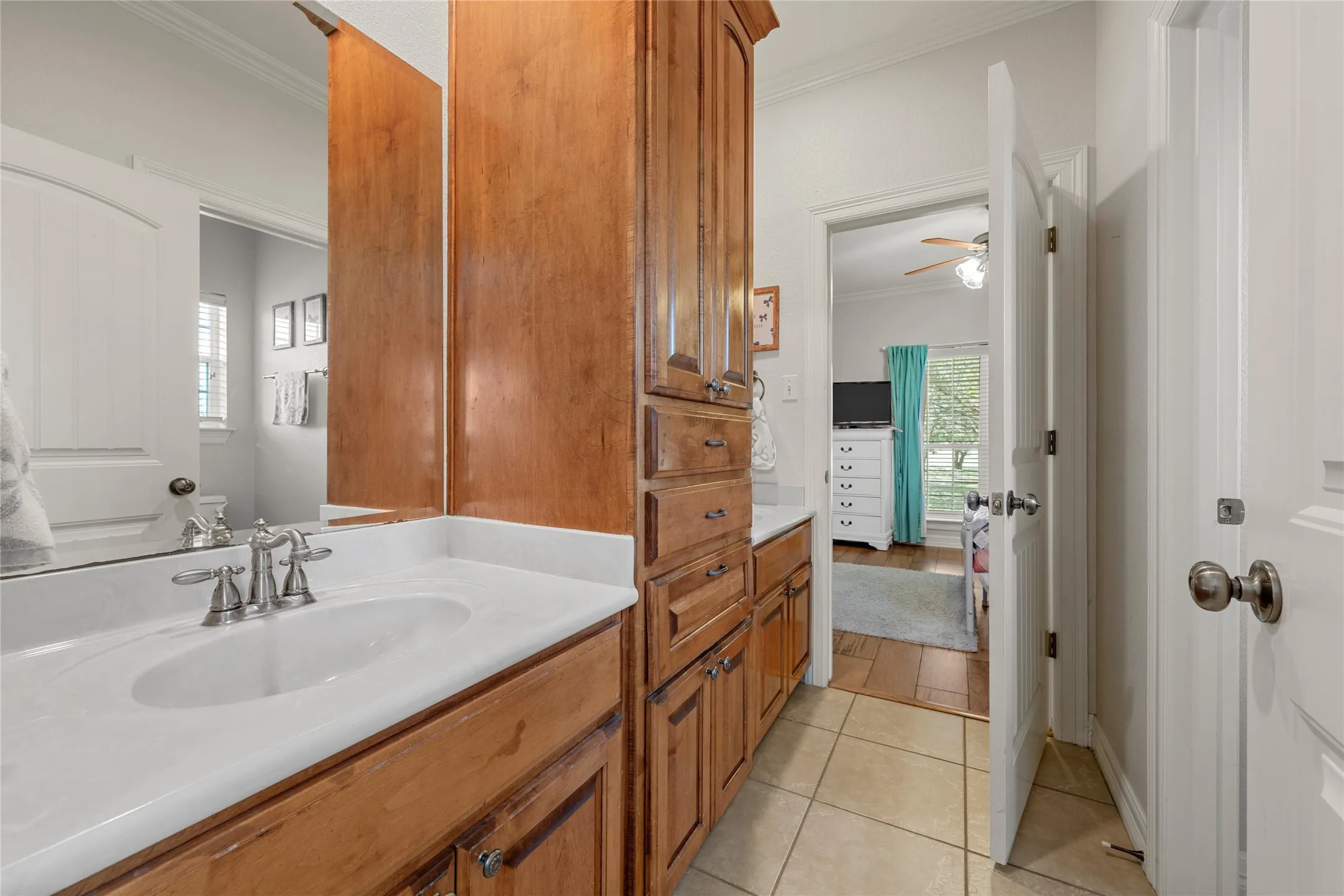 Single Family Residence For Sale in Mc Lennan County , 230 Hali Brooke Drive, China Spring, Texas 76633, 4 Bedroom, 4 Bathroom, 3 Garage spaces, 2,716 Sqft, built in 2006, mls#21287637, Real Estate Agent in China Spring, Homes For Sale in Mc Lennan county, Homes For Sale in China Spring, Realtor in China Spring Texas, Real Estate Brokerage Independent Realty Texas, Luminita Cordes Realtor