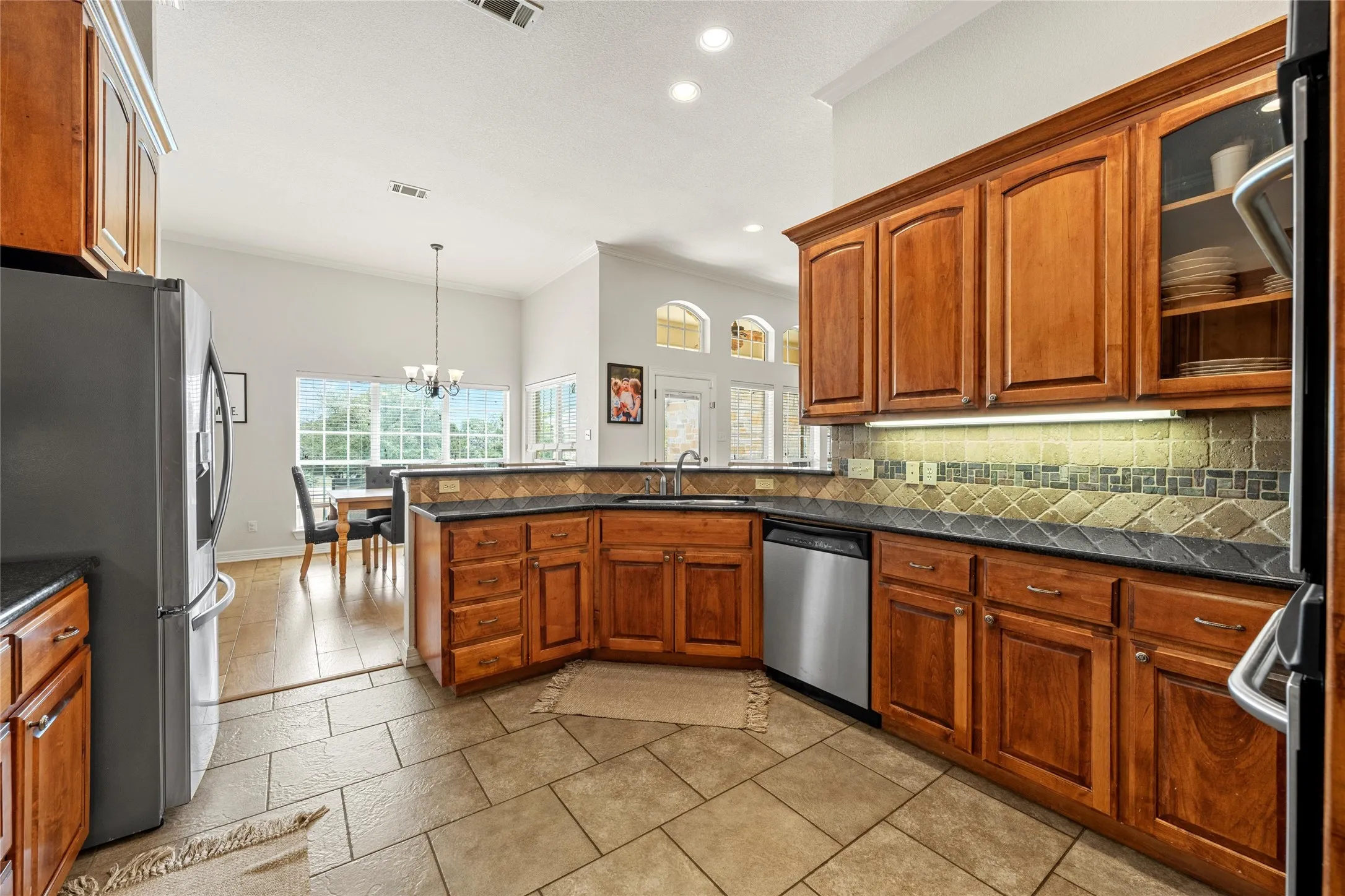 Single Family Residence For Sale in Mc Lennan County , 230 Hali Brooke Drive, China Spring, Texas 76633, 4 Bedroom, 4 Bathroom, 3 Garage spaces, 2,716 Sqft, built in 2006, mls#21287637, Real Estate Agent in China Spring, Homes For Sale in Mc Lennan county, Homes For Sale in China Spring, Realtor in China Spring Texas, Real Estate Brokerage Independent Realty Texas, Luminita Cordes Realtor