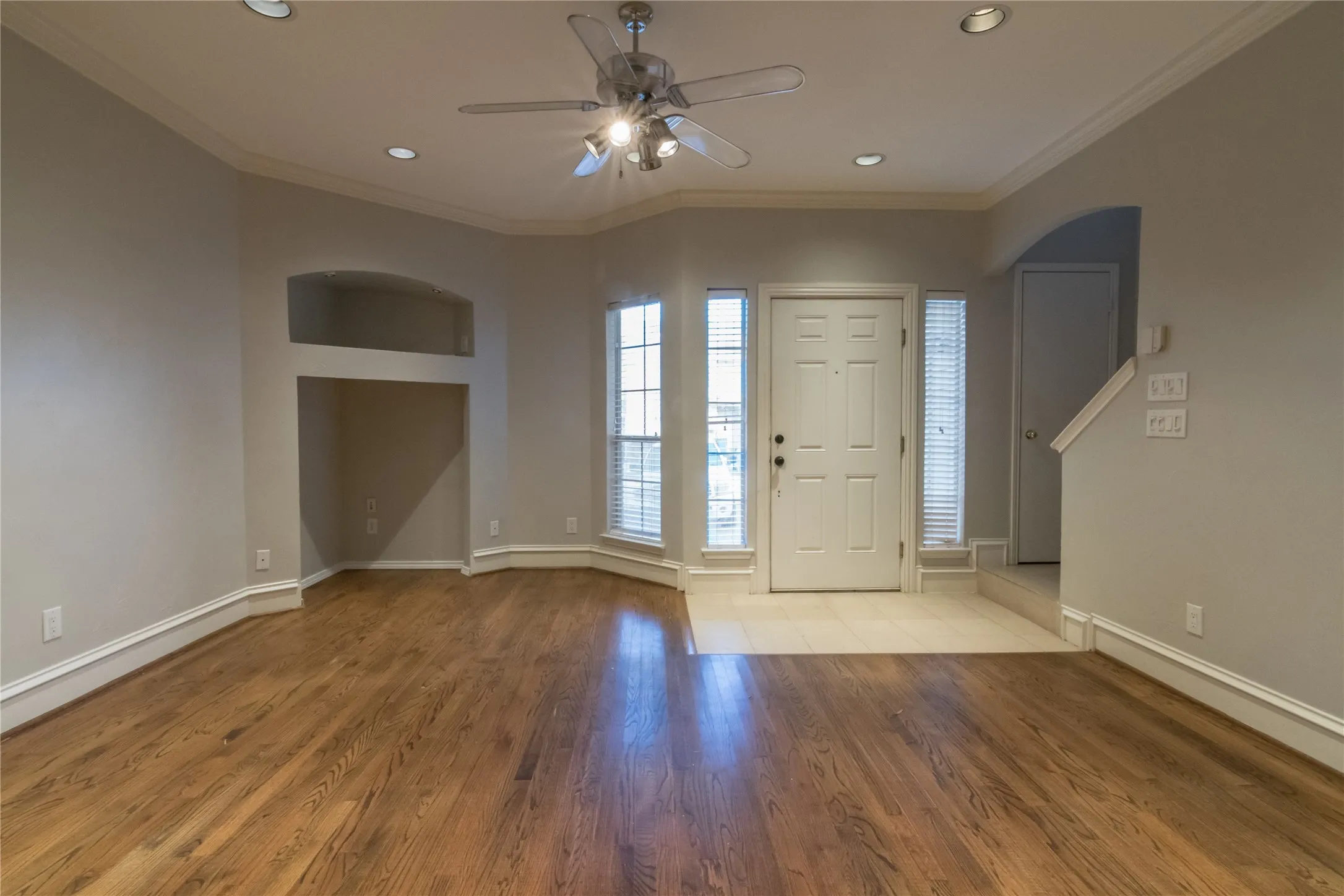 Townhouse For Rent in Dallas County , 3904 Brandon Park Drive, Garland, Texas 75044, 3 Bedroom, 3 Bathroom, Garage spaces, 1,535 Sqft, built in 1999, mls#21287795, Real Estate Agent in Garland, Homes For Rent in Dallas county, Homes For Rent in Garland, Realtor in Garland Texas, Real Estate Brokerage Independent Realty Texas, Luminita Cordes Realtor