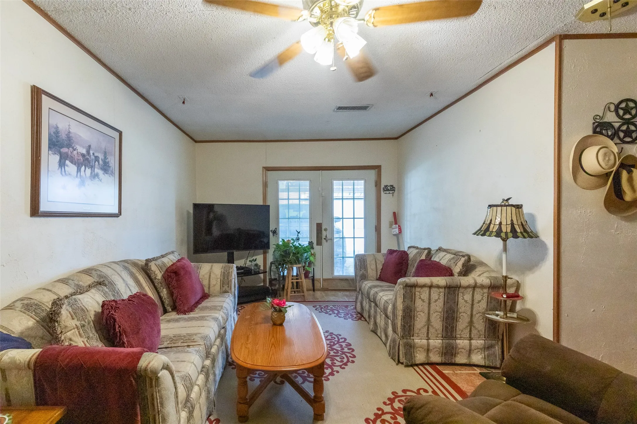 Single Family Residence For Sale in Haskell County , 1700 N Avenue H, Haskell, Texas 79521, 3 Bedrooms, 3 Bathrooms, Garage spaces, 2,024 Sqft, built in 1972, Price $329,000, mls#21287174, Real Estate Agent in Haskell, Homes For Sale in Haskell county, Homes For Sale in Haskell, Realtor in Haskell Texas, Real Estate Brokerage Independent Realty Texas, Luminita Cordes Realtor
