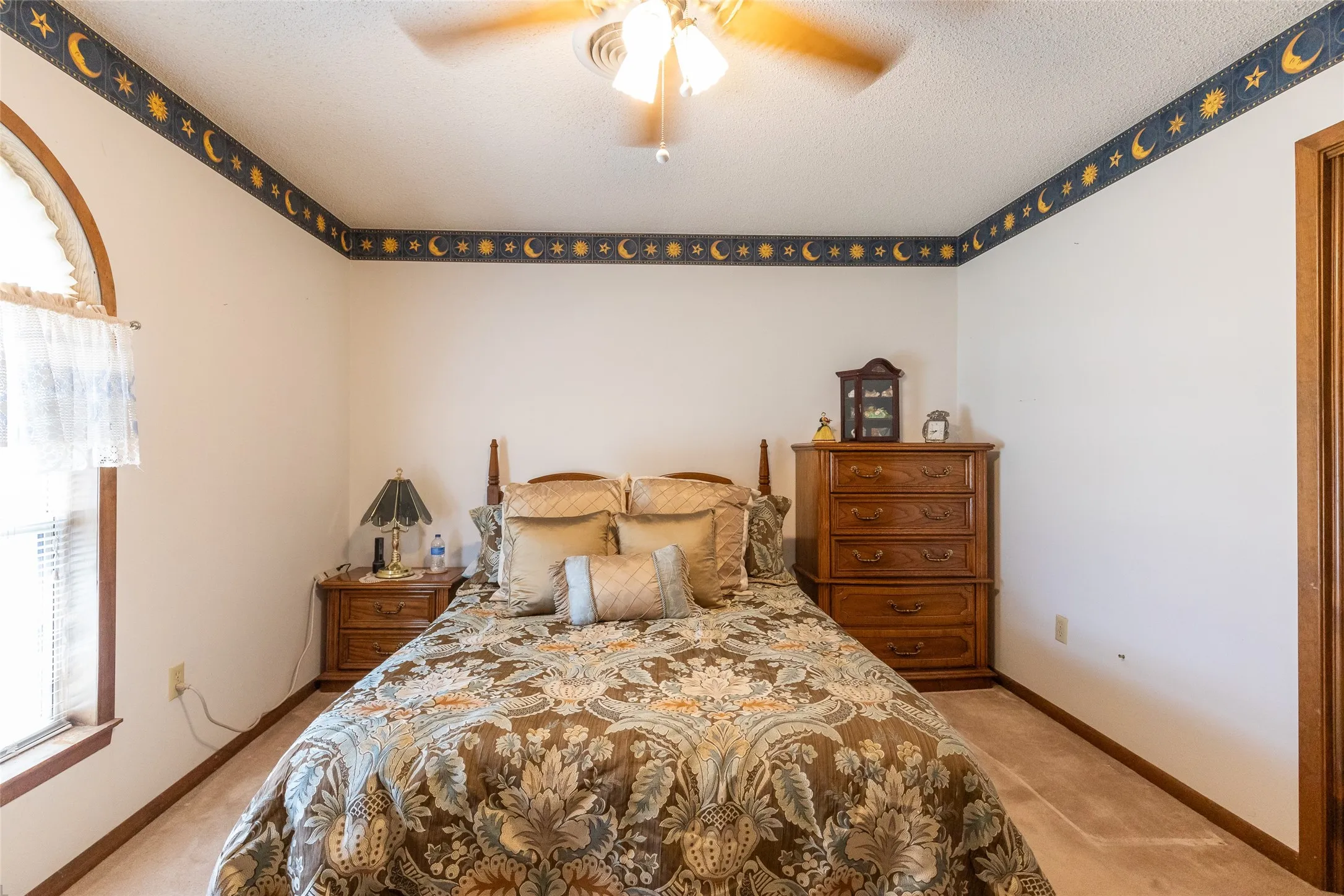 Single Family Residence For Sale in Haskell County , 1700 N Avenue H, Haskell, Texas 79521, 3 Bedrooms, 3 Bathrooms, Garage spaces, 2,024 Sqft, built in 1972, Price $329,000, mls#21287174, Real Estate Agent in Haskell, Homes For Sale in Haskell county, Homes For Sale in Haskell, Realtor in Haskell Texas, Real Estate Brokerage Independent Realty Texas, Luminita Cordes Realtor