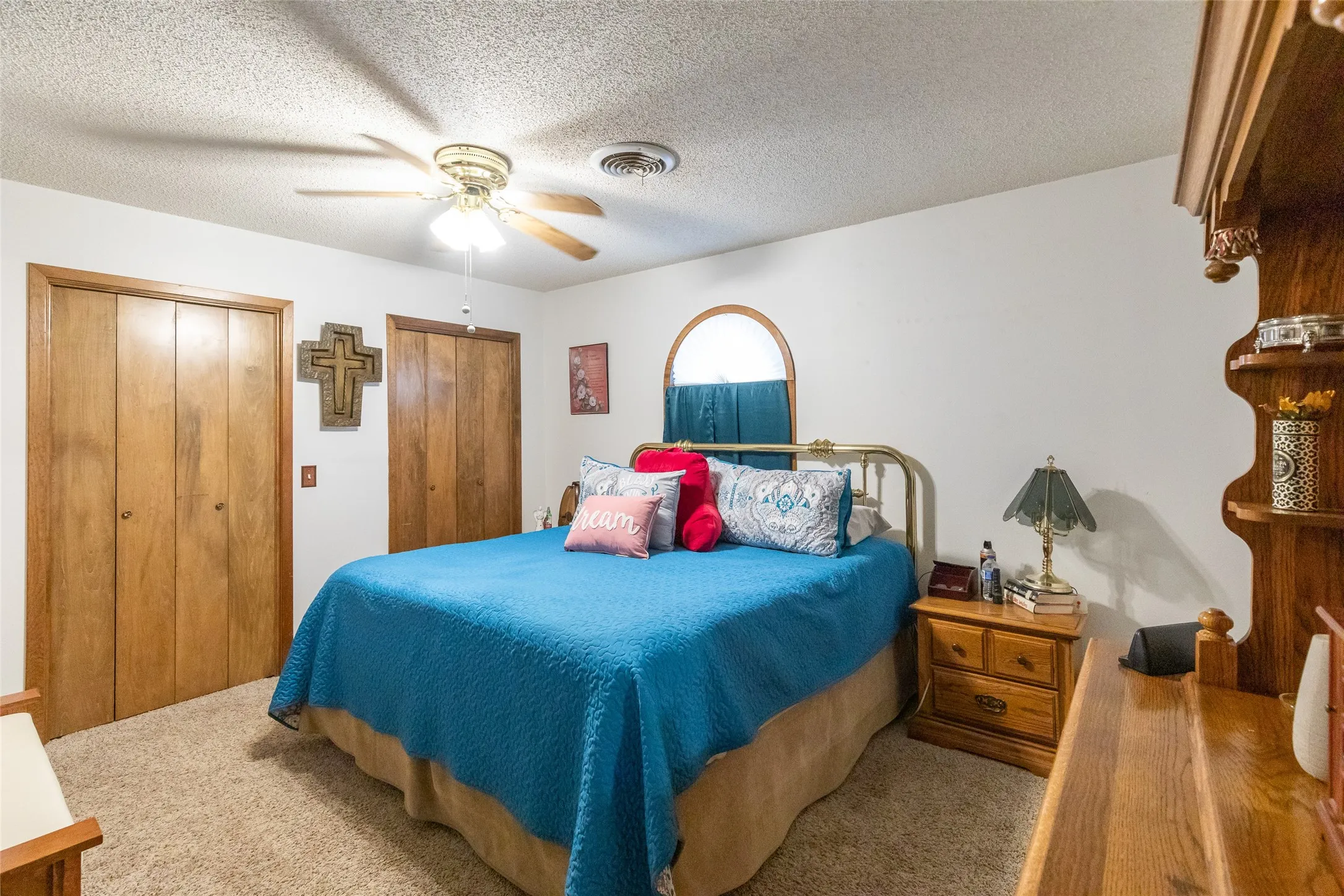 Single Family Residence For Sale in Haskell County , 1700 N Avenue H, Haskell, Texas 79521, 3 Bedrooms, 3 Bathrooms, Garage spaces, 2,024 Sqft, built in 1972, Price $329,000, mls#21287174, Real Estate Agent in Haskell, Homes For Sale in Haskell county, Homes For Sale in Haskell, Realtor in Haskell Texas, Real Estate Brokerage Independent Realty Texas, Luminita Cordes Realtor