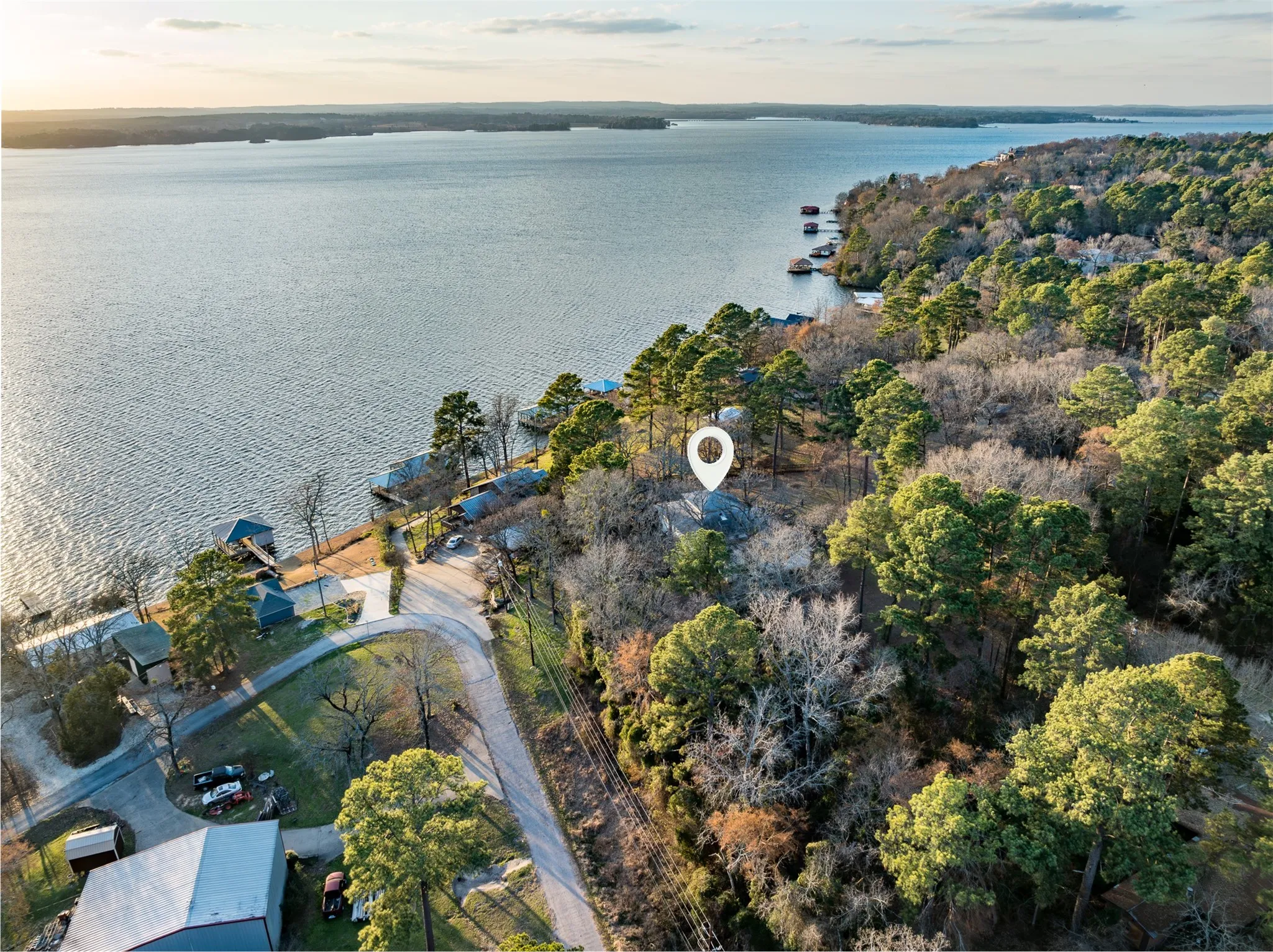 Single Family Residence For Sale in Cherokee County , 522 Christine Drive, Bullard, Texas 75757, 3 Bedroom, 4 Bathroom, 2 Garage spaces, 2,338 Sqft, built in 1992, Price $475,000, mls#21287778, Real Estate Agent in Bullard, Homes For Sale in Cherokee county, Homes For Sale in Bullard, Realtor in Bullard Texas, Real Estate Brokerage Independent Realty Texas, Luminita Cordes Realtor