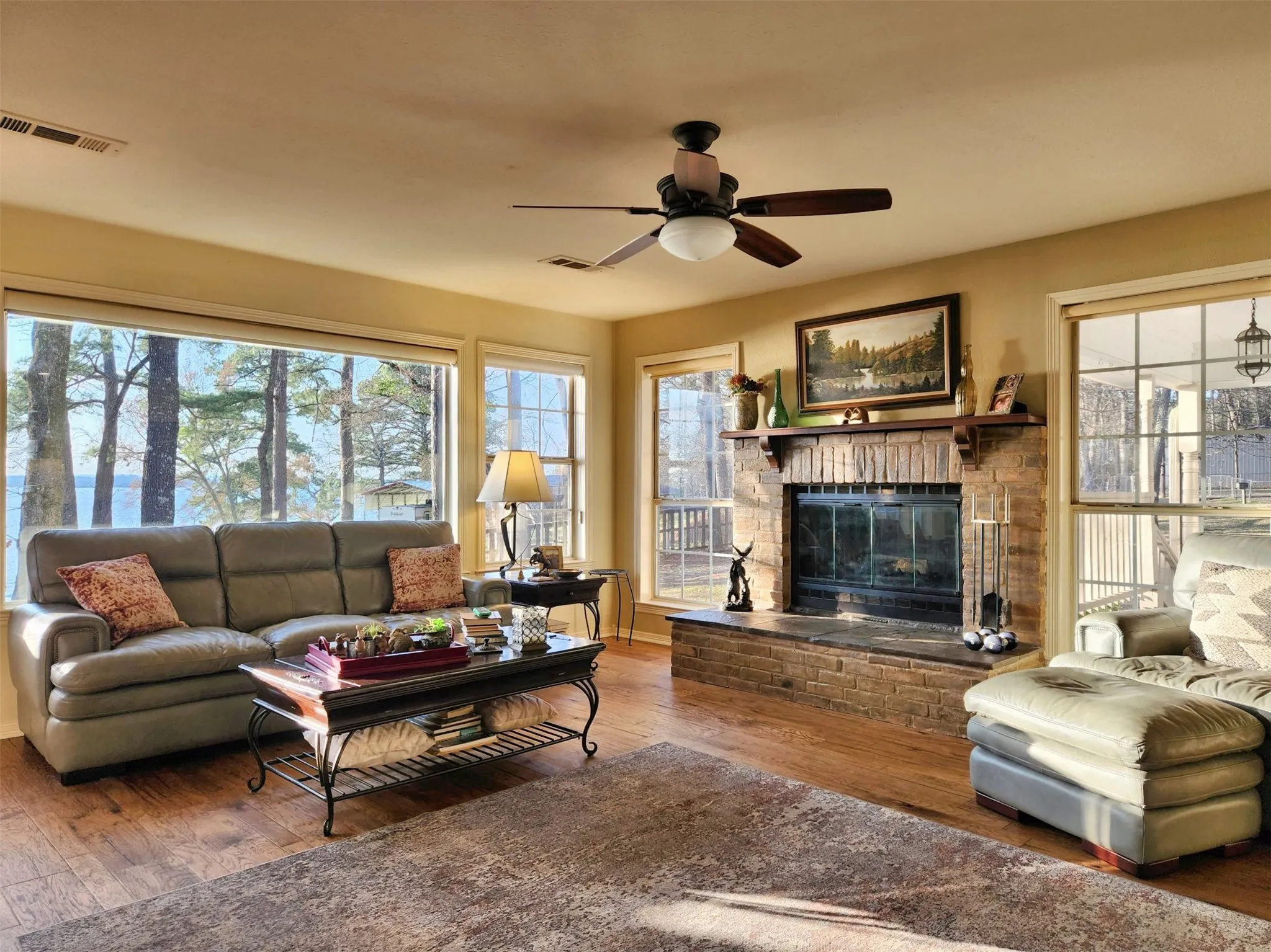Single Family Residence For Sale in Cherokee County , 522 Christine Drive, Bullard, Texas 75757, 3 Bedroom, 4 Bathroom, 2 Garage spaces, 2,338 Sqft, built in 1992, Price $475,000, mls#21287778, Real Estate Agent in Bullard, Homes For Sale in Cherokee county, Homes For Sale in Bullard, Realtor in Bullard Texas, Real Estate Brokerage Independent Realty Texas, Luminita Cordes Realtor