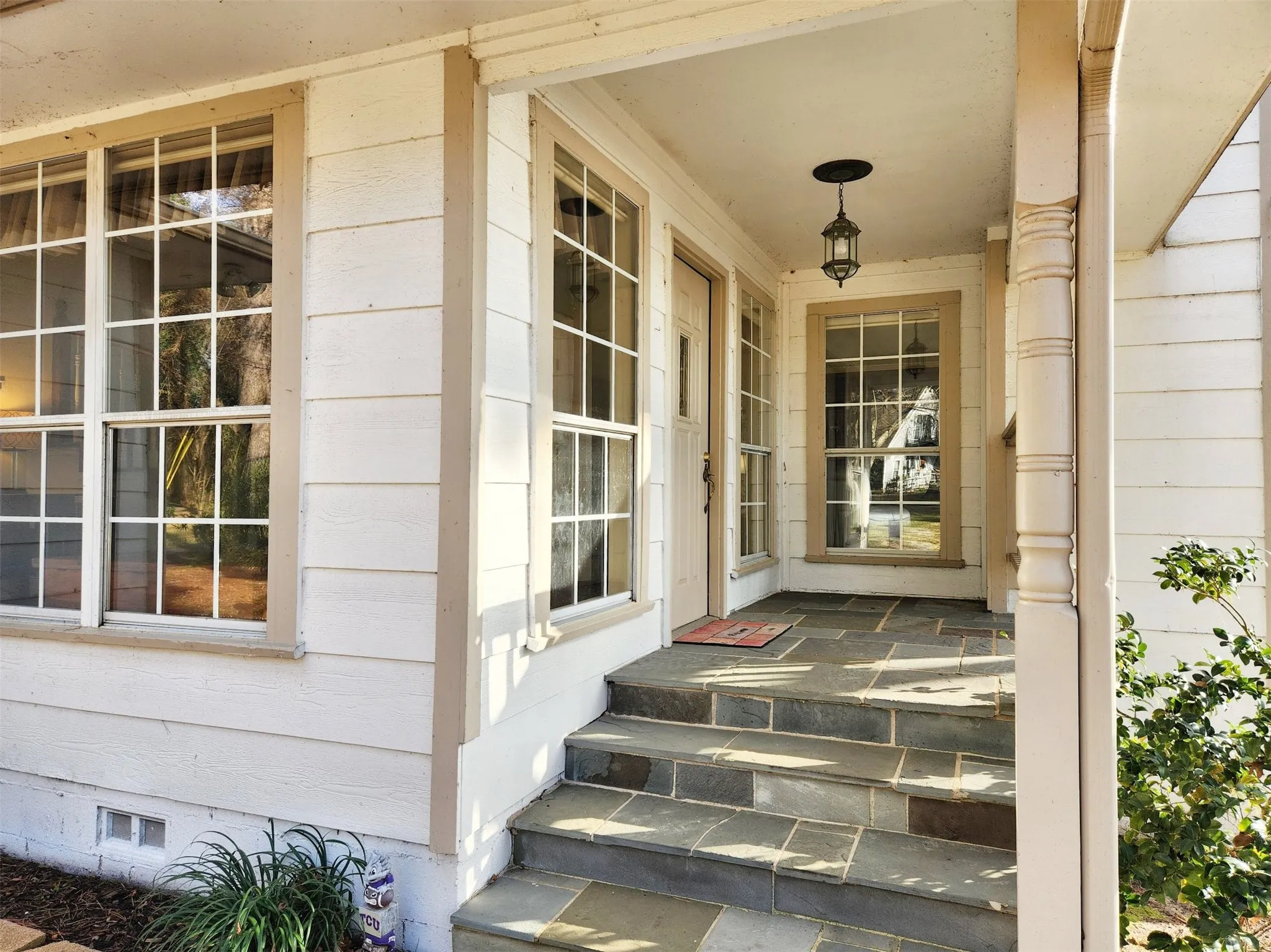 Single Family Residence For Sale in Cherokee County , 522 Christine Drive, Bullard, Texas 75757, 3 Bedroom, 4 Bathroom, 2 Garage spaces, 2,338 Sqft, built in 1992, Price $475,000, mls#21287778, Real Estate Agent in Bullard, Homes For Sale in Cherokee county, Homes For Sale in Bullard, Realtor in Bullard Texas, Real Estate Brokerage Independent Realty Texas, Luminita Cordes Realtor