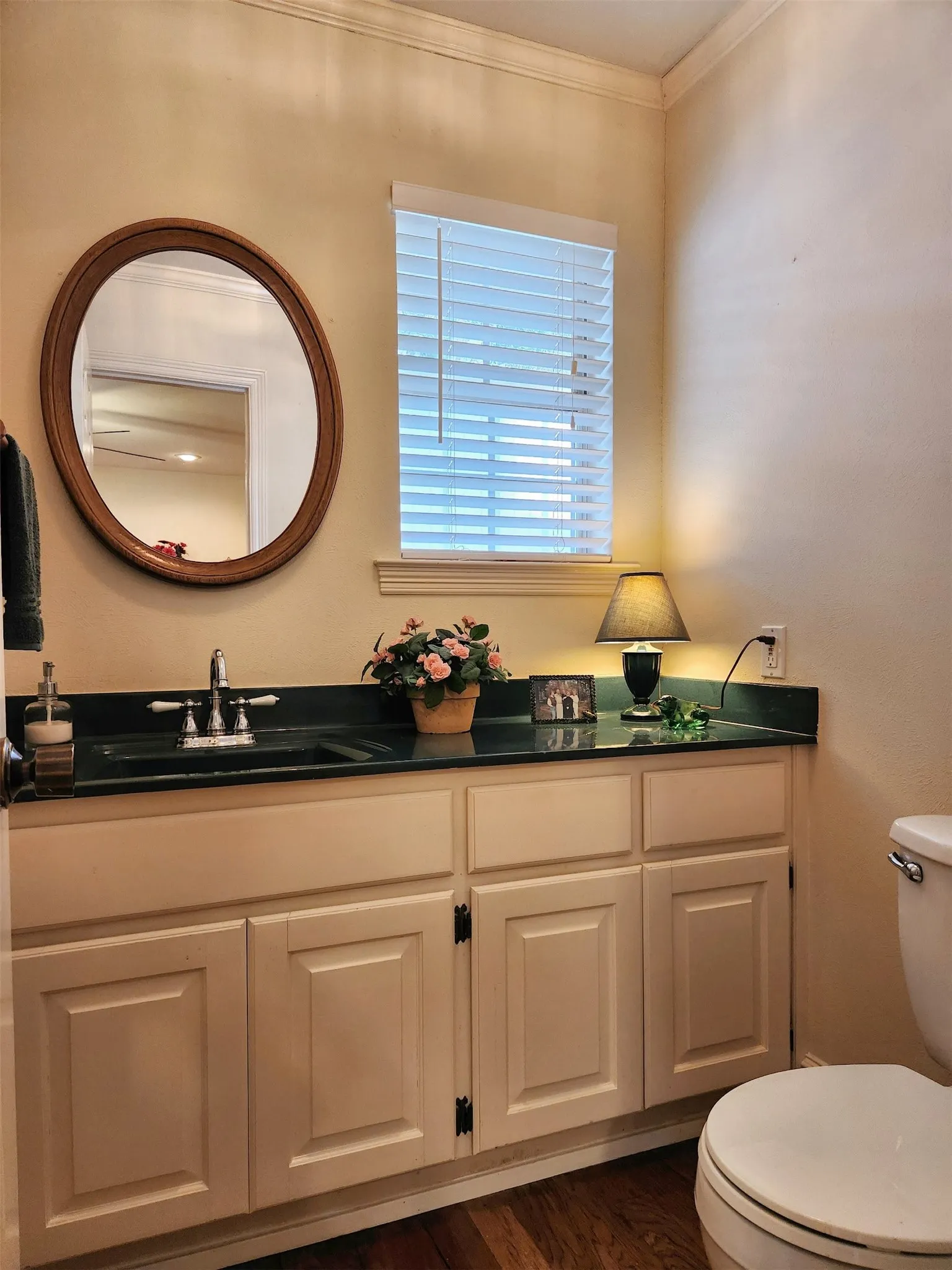Single Family Residence For Sale in Cherokee County , 522 Christine Drive, Bullard, Texas 75757, 3 Bedroom, 4 Bathroom, 2 Garage spaces, 2,338 Sqft, built in 1992, Price $475,000, mls#21287778, Real Estate Agent in Bullard, Homes For Sale in Cherokee county, Homes For Sale in Bullard, Realtor in Bullard Texas, Real Estate Brokerage Independent Realty Texas, Luminita Cordes Realtor