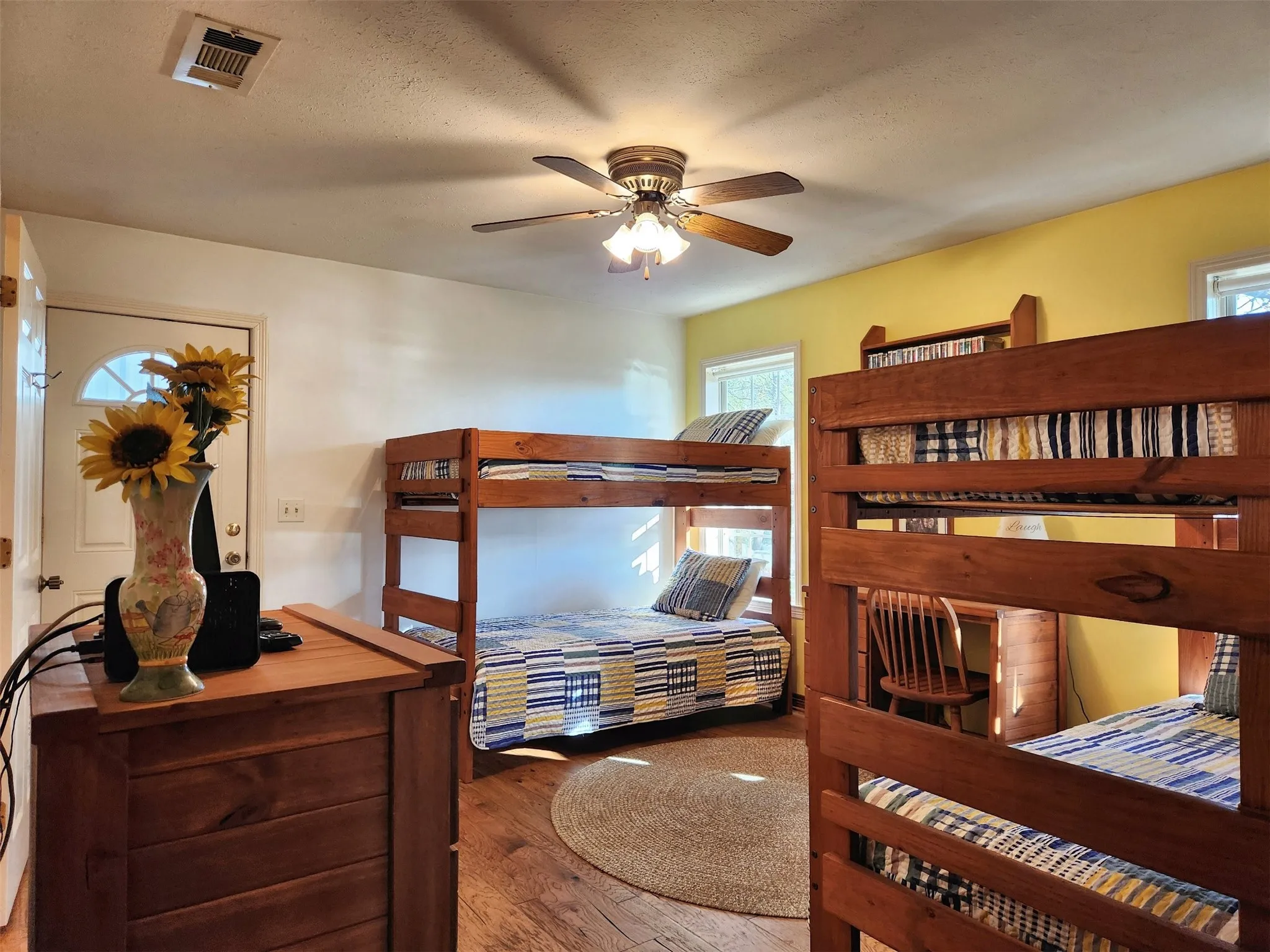 Single Family Residence For Sale in Cherokee County , 522 Christine Drive, Bullard, Texas 75757, 3 Bedroom, 4 Bathroom, 2 Garage spaces, 2,338 Sqft, built in 1992, Price $475,000, mls#21287778, Real Estate Agent in Bullard, Homes For Sale in Cherokee county, Homes For Sale in Bullard, Realtor in Bullard Texas, Real Estate Brokerage Independent Realty Texas, Luminita Cordes Realtor