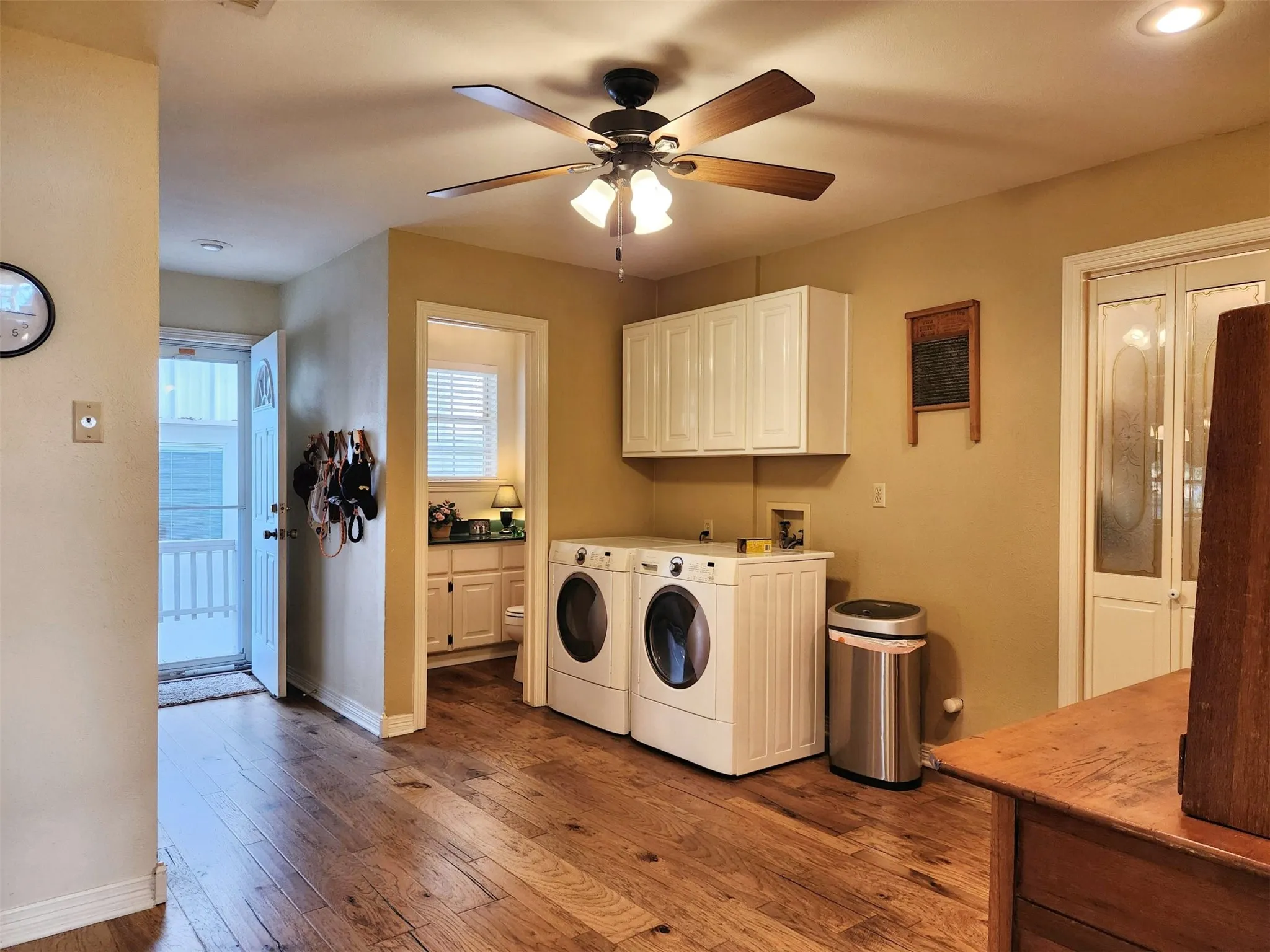 Single Family Residence For Sale in Cherokee County , 522 Christine Drive, Bullard, Texas 75757, 3 Bedroom, 4 Bathroom, 2 Garage spaces, 2,338 Sqft, built in 1992, Price $475,000, mls#21287778, Real Estate Agent in Bullard, Homes For Sale in Cherokee county, Homes For Sale in Bullard, Realtor in Bullard Texas, Real Estate Brokerage Independent Realty Texas, Luminita Cordes Realtor