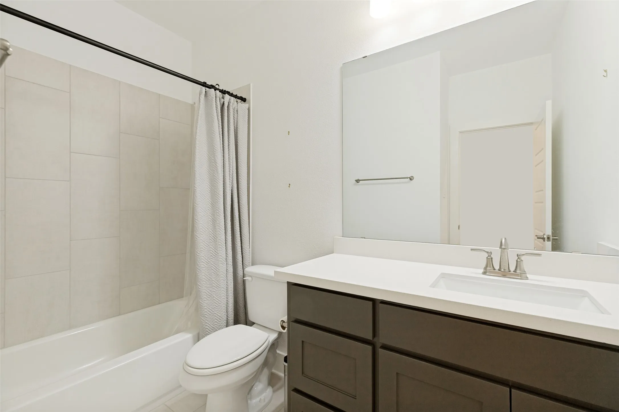 Single Family Residence For Sale in Collin County , 2706 Potomac Drive, Melissa, Texas 75454, 5 Bedroom, 5 Bathroom, 3 Garage spaces, 3,954 Sqft, built in 2022, mls#21281821, Real Estate Agent in Melissa, Homes For Sale in Collin county, Homes For Sale in Melissa, Realtor in Melissa Texas, Real Estate Brokerage Independent Realty Texas, Luminita Cordes Realtor