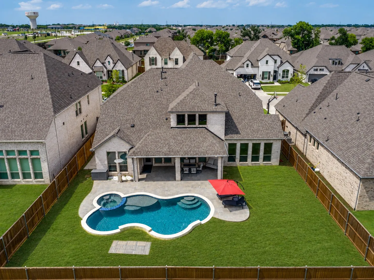 Single Family Residence For Sale in Collin County , 2706 Potomac Drive, Melissa, Texas 75454, 5 Bedroom, 5 Bathroom, 3 Garage spaces, 3,954 Sqft, built in 2022, mls#21281821, Real Estate Agent in Melissa, Homes For Sale in Collin county, Homes For Sale in Melissa, Realtor in Melissa Texas, Real Estate Brokerage Independent Realty Texas, Luminita Cordes Realtor