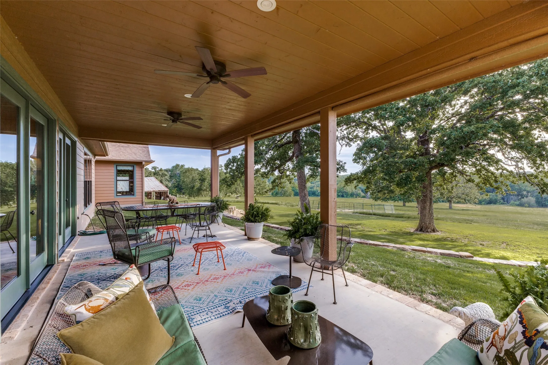 Single Family Residence For Sale in Fannin County , 1955 County Road 2980, Windom, Texas 75492, 2 Bedrooms, 2 Bathrooms, 2 Garage spaces, 3,928 Sqft, built in 2019, Price $4,100,000, mls#21287850, Real Estate Agent in Windom, Homes For Sale in Fannin county, Homes For Sale in Windom, Realtor in Windom Texas, Real Estate Brokerage Independent Realty Texas, Luminita Cordes Realtor
