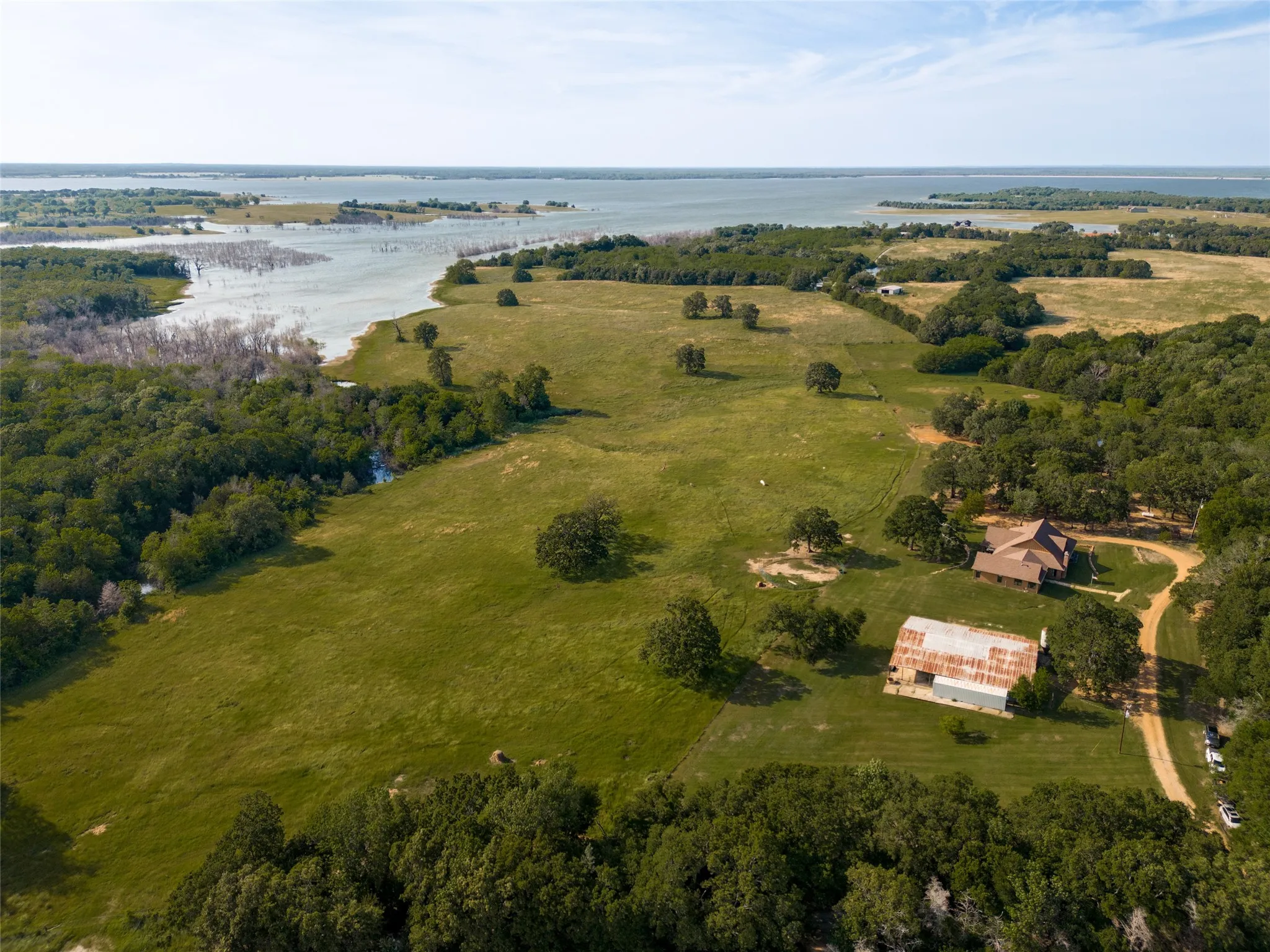 Single Family Residence For Sale in Fannin County , 1955 County Road 2980, Windom, Texas 75492, 2 Bedrooms, 2 Bathrooms, 2 Garage spaces, 3,928 Sqft, built in 2019, Price $4,100,000, mls#21287850, Real Estate Agent in Windom, Homes For Sale in Fannin county, Homes For Sale in Windom, Realtor in Windom Texas, Real Estate Brokerage Independent Realty Texas, Luminita Cordes Realtor