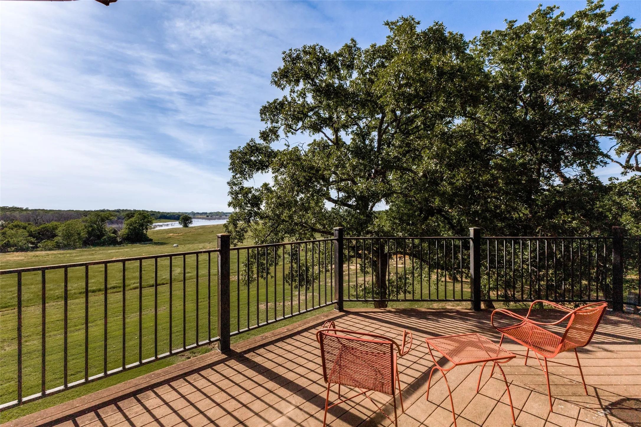 Single Family Residence For Sale in Fannin County , 1955 County Road 2980, Windom, Texas 75492, 2 Bedrooms, 2 Bathrooms, 2 Garage spaces, 3,928 Sqft, built in 2019, Price $4,100,000, mls#21287850, Real Estate Agent in Windom, Homes For Sale in Fannin county, Homes For Sale in Windom, Realtor in Windom Texas, Real Estate Brokerage Independent Realty Texas, Luminita Cordes Realtor