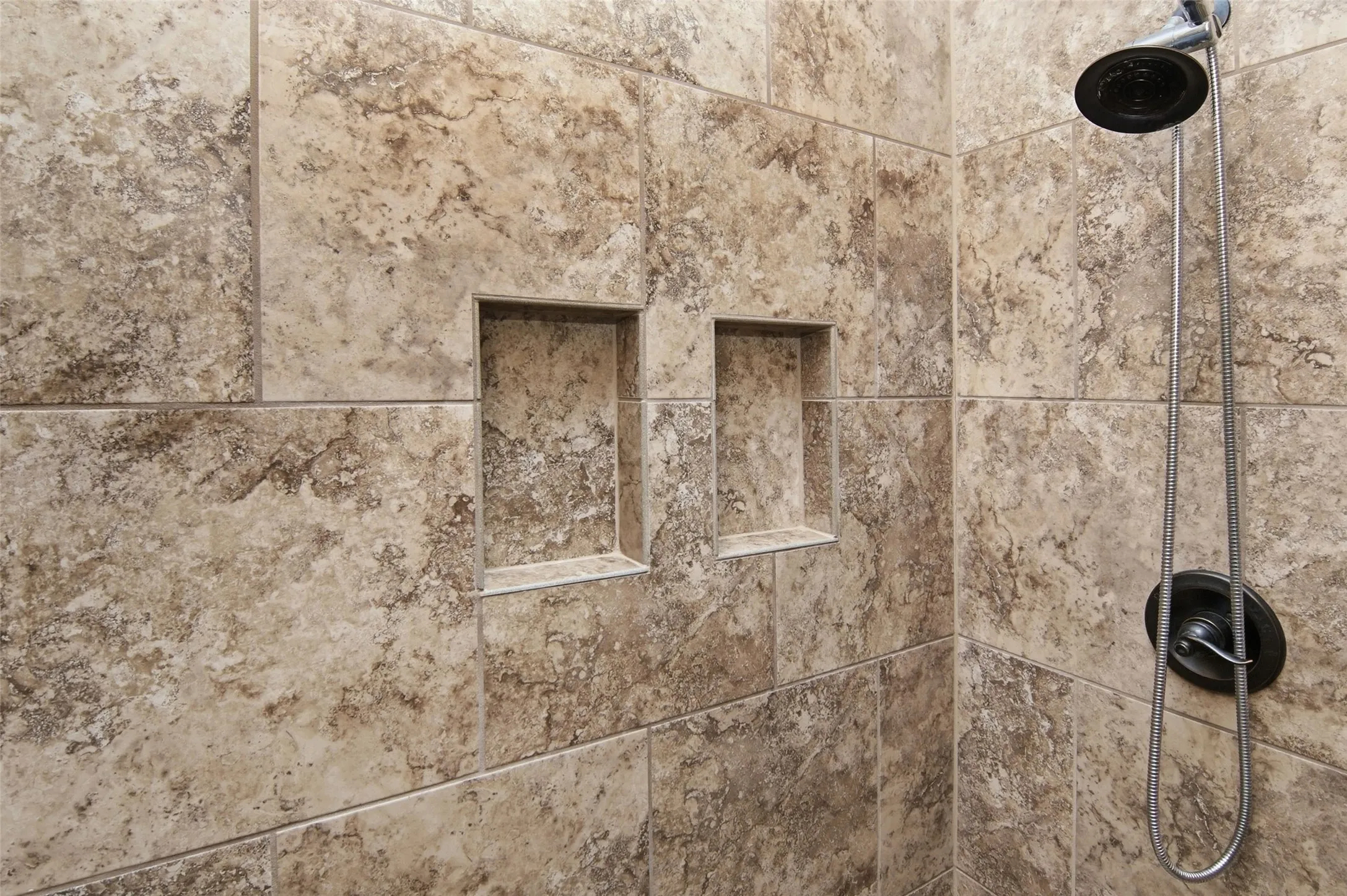 Separate tile shower