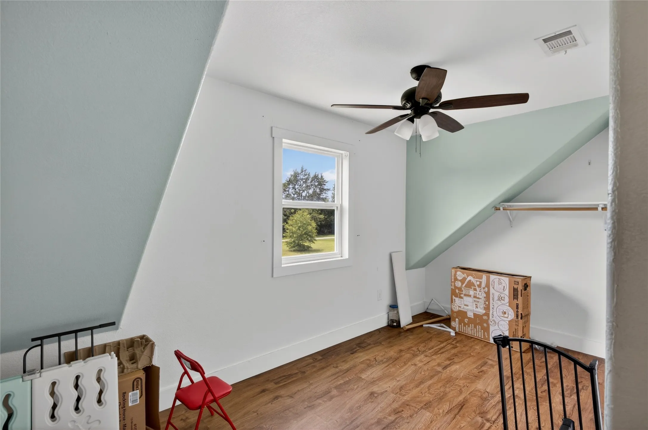 Single Family Residence For Sale in Grayson County , 4221 Fm-120 E, Denison, Texas 75020, 3 Bedroom, 3 Bathroom, Garage spaces, 1,722 Sqft, built in 2018, mls#21281401, Real Estate Agent in Denison, Homes For Sale in Grayson county, Homes For Sale in Denison, Realtor in Denison Texas, Real Estate Brokerage Independent Realty Texas, Luminita Cordes Realtor
