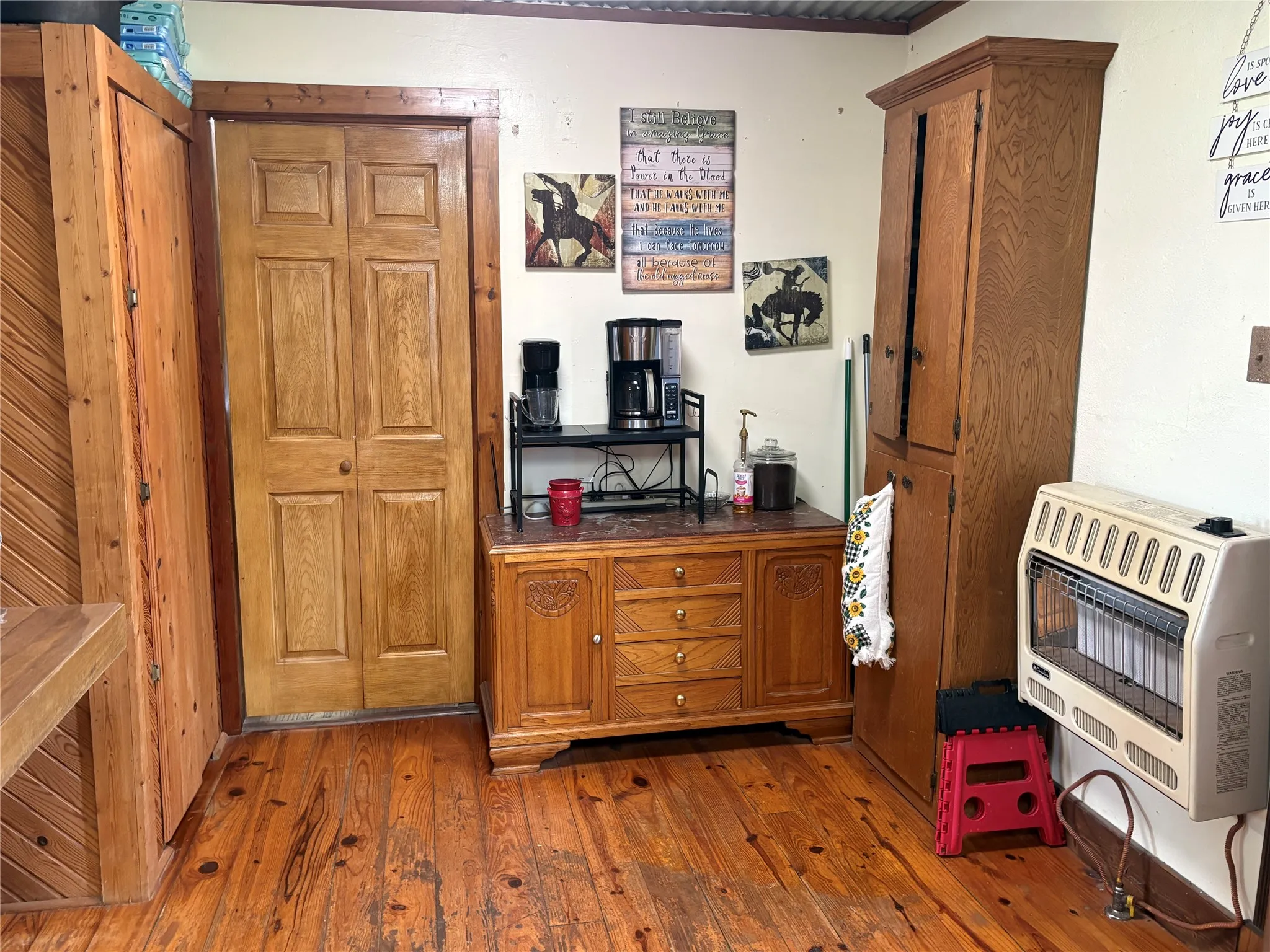 Farm For Sale in Collin County , 15901 County Road 1030, Blue Ridge, Texas 75424, 3 Bedroom, 2 Bathroom, 2 Garage spaces, 1,770 Sqft, built in 1994, mls#21287746, Real Estate Agent in Blue Ridge, Homes For Sale in Collin county, Homes For Sale in Blue Ridge, Realtor in Blue Ridge Texas, Real Estate Brokerage Independent Realty Texas, Luminita Cordes Realtor