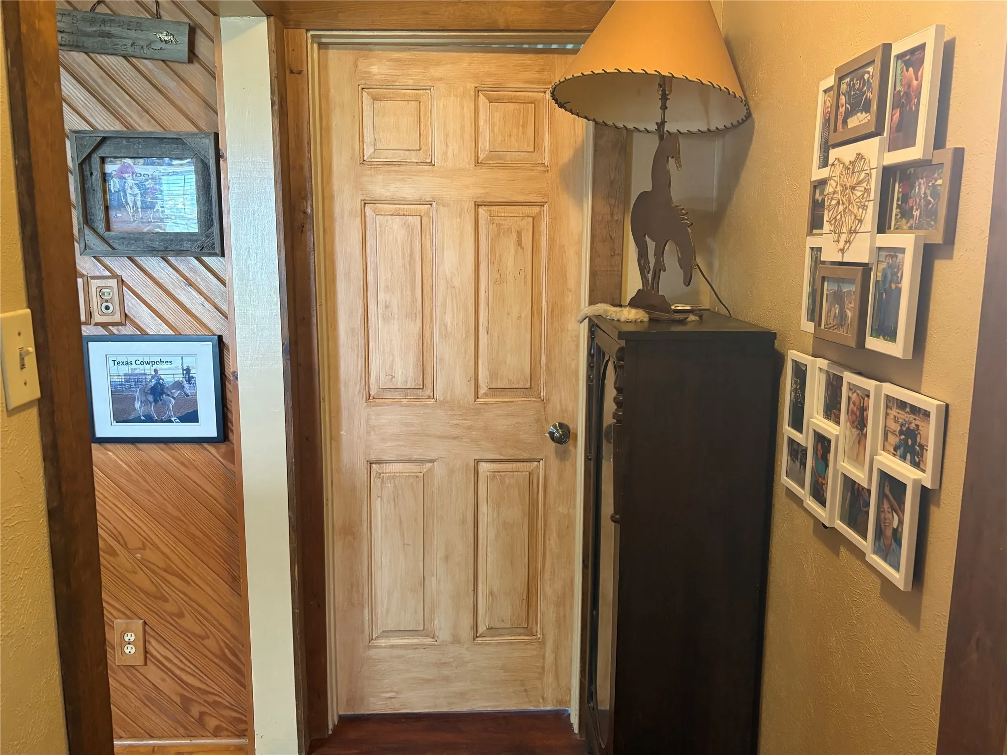 Farm For Sale in Collin County , 15901 County Road 1030, Blue Ridge, Texas 75424, 3 Bedroom, 2 Bathroom, 2 Garage spaces, 1,770 Sqft, built in 1994, mls#21287746, Real Estate Agent in Blue Ridge, Homes For Sale in Collin county, Homes For Sale in Blue Ridge, Realtor in Blue Ridge Texas, Real Estate Brokerage Independent Realty Texas, Luminita Cordes Realtor