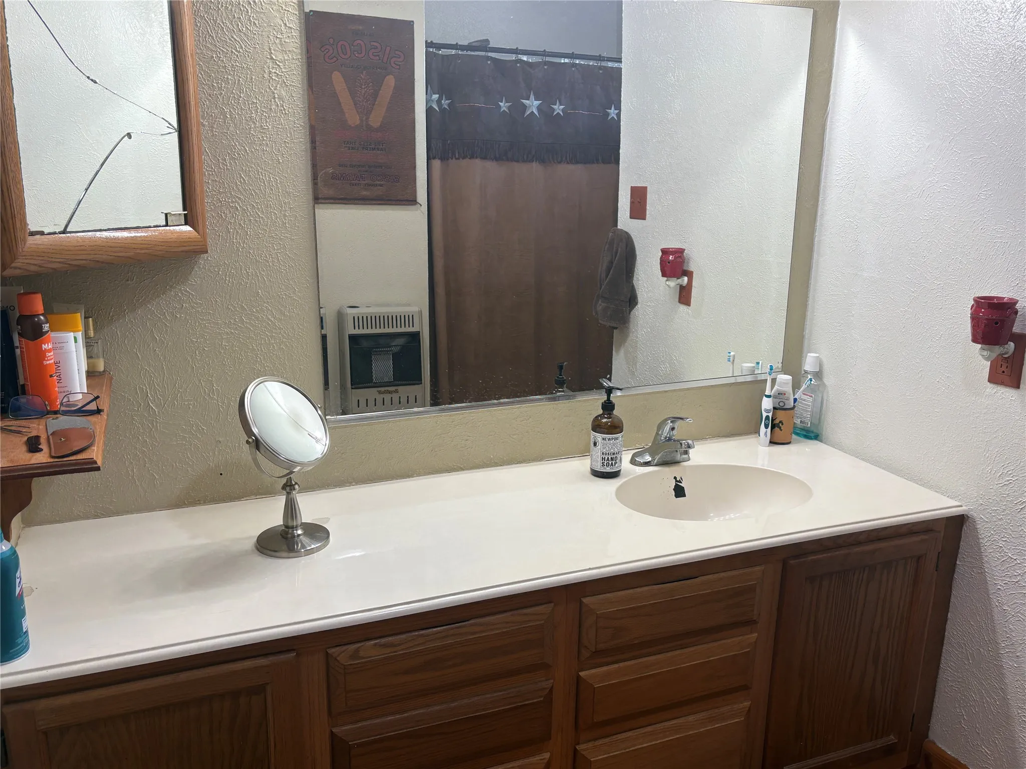 Farm For Sale in Collin County , 15901 County Road 1030, Blue Ridge, Texas 75424, 3 Bedroom, 2 Bathroom, 2 Garage spaces, 1,770 Sqft, built in 1994, mls#21287746, Real Estate Agent in Blue Ridge, Homes For Sale in Collin county, Homes For Sale in Blue Ridge, Realtor in Blue Ridge Texas, Real Estate Brokerage Independent Realty Texas, Luminita Cordes Realtor