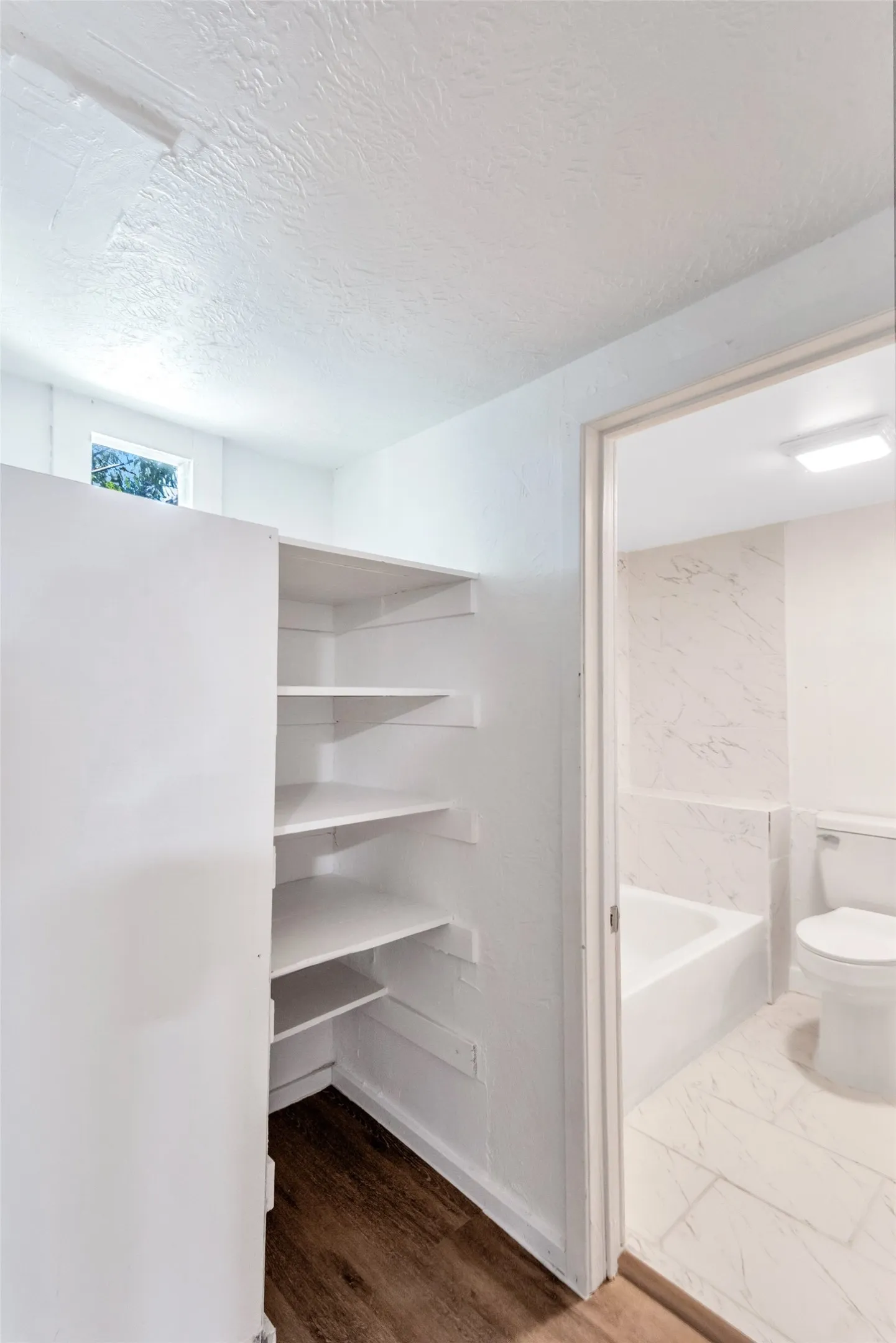 Duplex For Sale in Kaufman County , 107 E 11th, Kemp, Texas 75143, 4 Bedroom, 2 Bathroom, Garage spaces, 1,420 Sqft, built in 1900, mls#21259445, Real Estate Agent in Kemp, Homes For Sale in Kaufman county, Homes For Sale in Kemp, Realtor in Kemp Texas, Real Estate Brokerage Independent Realty Texas, Luminita Cordes Realtor