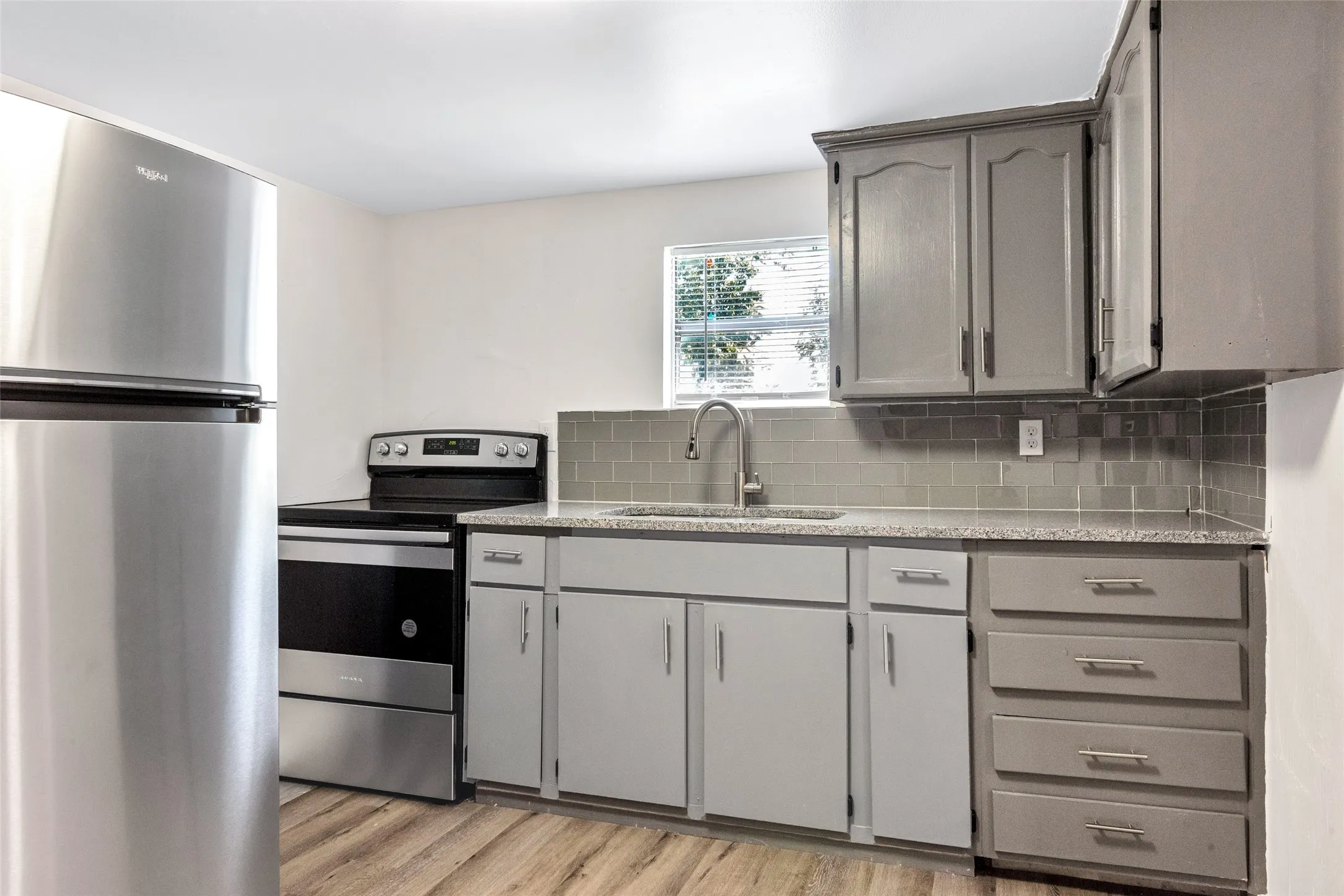 Duplex For Sale in Kaufman County , 107 E 11th, Kemp, Texas 75143, 4 Bedroom, 2 Bathroom, Garage spaces, 1,420 Sqft, built in 1900, mls#21259445, Real Estate Agent in Kemp, Homes For Sale in Kaufman county, Homes For Sale in Kemp, Realtor in Kemp Texas, Real Estate Brokerage Independent Realty Texas, Luminita Cordes Realtor