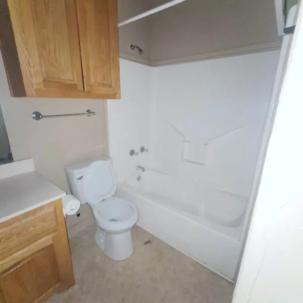 Single Family Residence For Rent in Ellis County , 710 W Waco Street, Ennis, Texas 75119, 3 Bedroom, 2 Bathroom, 1 Garage spaces, 1,092 Sqft, built in 2003, mls#21287884, Real Estate Agent in Ennis, Homes For Rent in Ellis county, Homes For Rent in Ennis, Realtor in Ennis Texas, Real Estate Brokerage Independent Realty Texas, Luminita Cordes Realtor