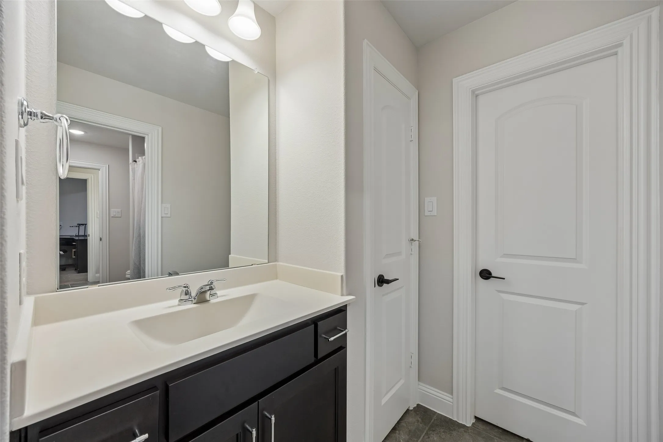 Single Family Residence For Sale in Johnson County , 1800 Tall Grass Court, Mansfield, Texas 76063, 6 Bedrooms, 5 Bathrooms, 3 Garage spaces, 4,421 Sqft, built in 2023, Price $867,000, mls#21277048, Real Estate Agent in Mansfield, Homes For Sale in Johnson county, Homes For Sale in Mansfield, Realtor in Mansfield Texas, Real Estate Brokerage Independent Realty Texas, Luminita Cordes Realtor