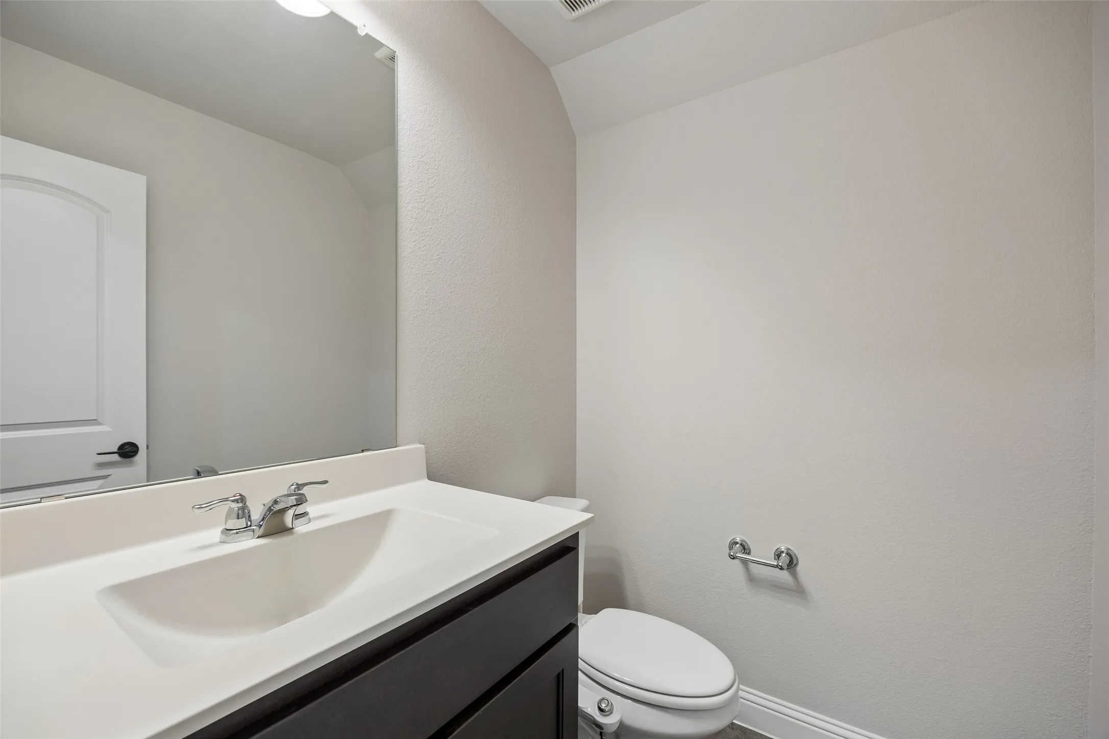 Single Family Residence For Sale in Johnson County , 1800 Tall Grass Court, Mansfield, Texas 76063, 6 Bedrooms, 5 Bathrooms, 3 Garage spaces, 4,421 Sqft, built in 2023, Price $867,000, mls#21277048, Real Estate Agent in Mansfield, Homes For Sale in Johnson county, Homes For Sale in Mansfield, Realtor in Mansfield Texas, Real Estate Brokerage Independent Realty Texas, Luminita Cordes Realtor