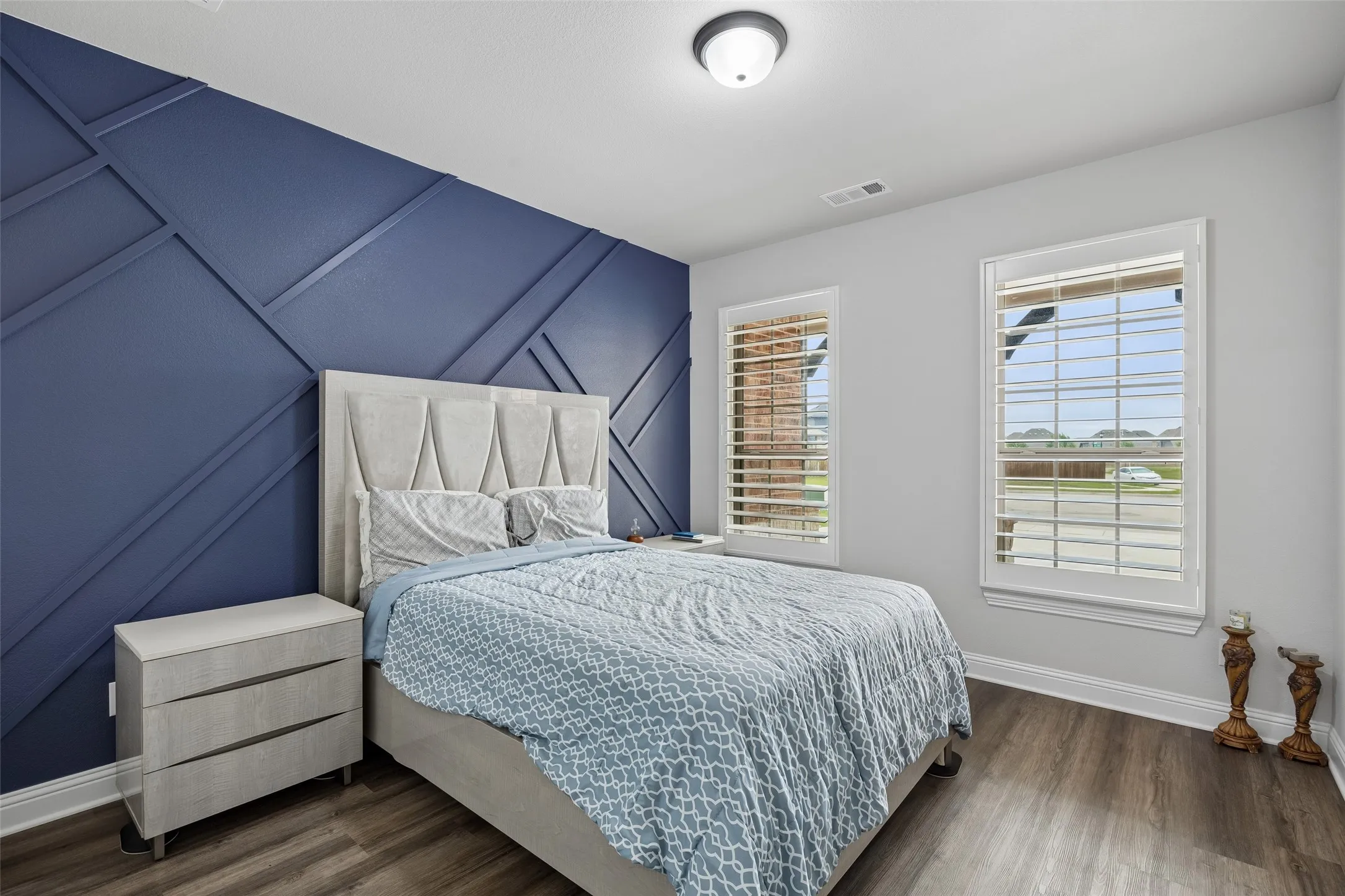 Single Family Residence For Sale in Johnson County , 1800 Tall Grass Court, Mansfield, Texas 76063, 6 Bedrooms, 5 Bathrooms, 3 Garage spaces, 4,421 Sqft, built in 2023, Price $867,000, mls#21277048, Real Estate Agent in Mansfield, Homes For Sale in Johnson county, Homes For Sale in Mansfield, Realtor in Mansfield Texas, Real Estate Brokerage Independent Realty Texas, Luminita Cordes Realtor